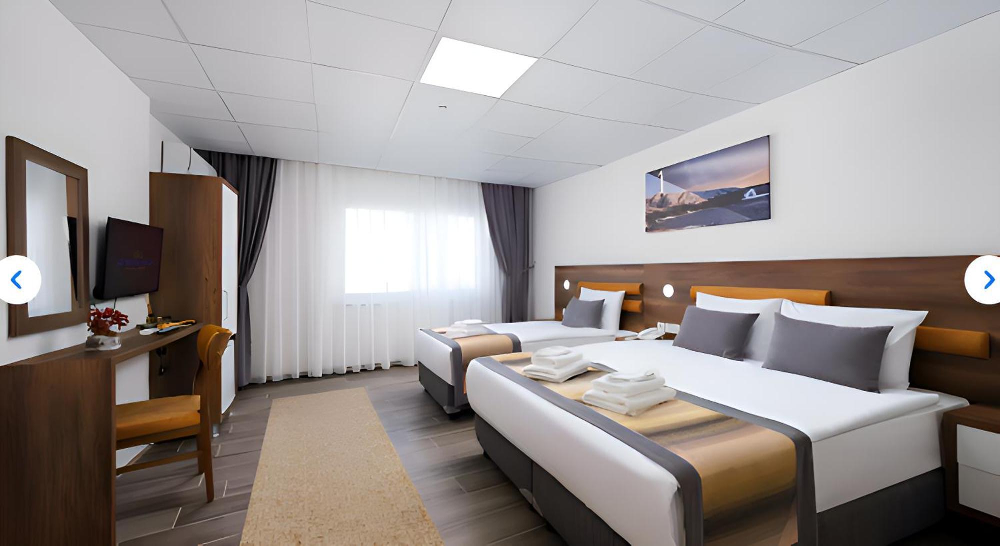Standard Large Room
