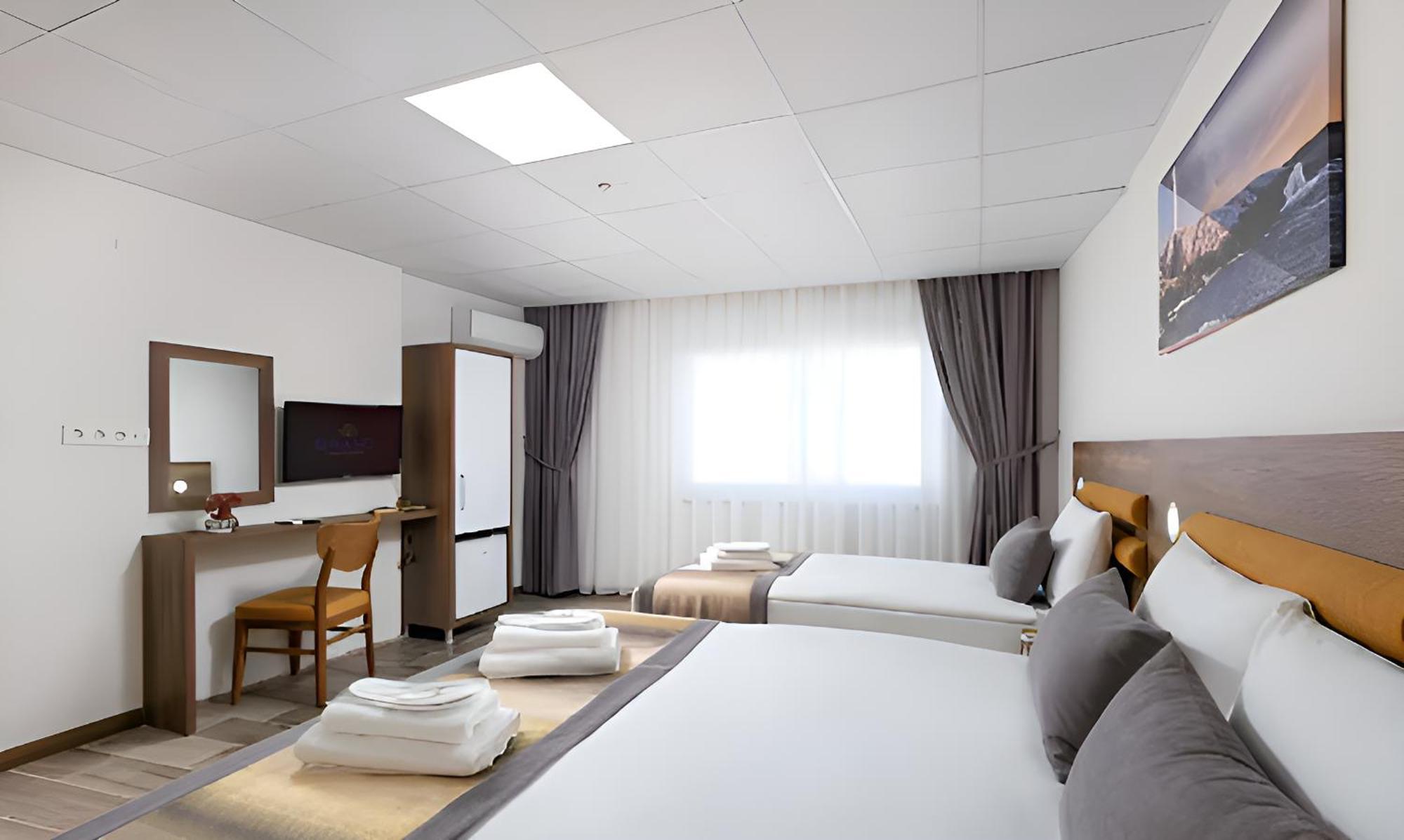 Standard Large Room
