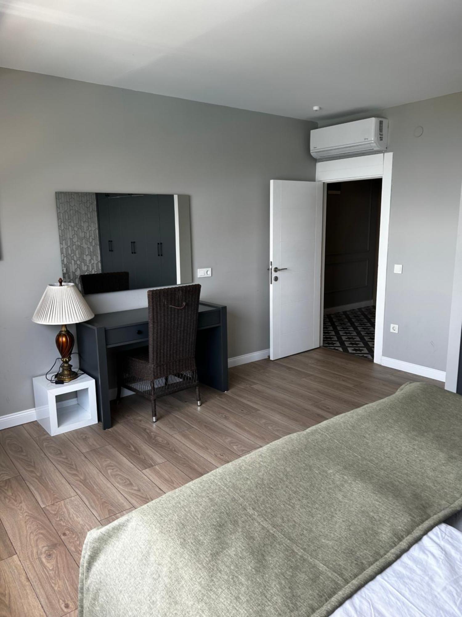 Suite Apartment