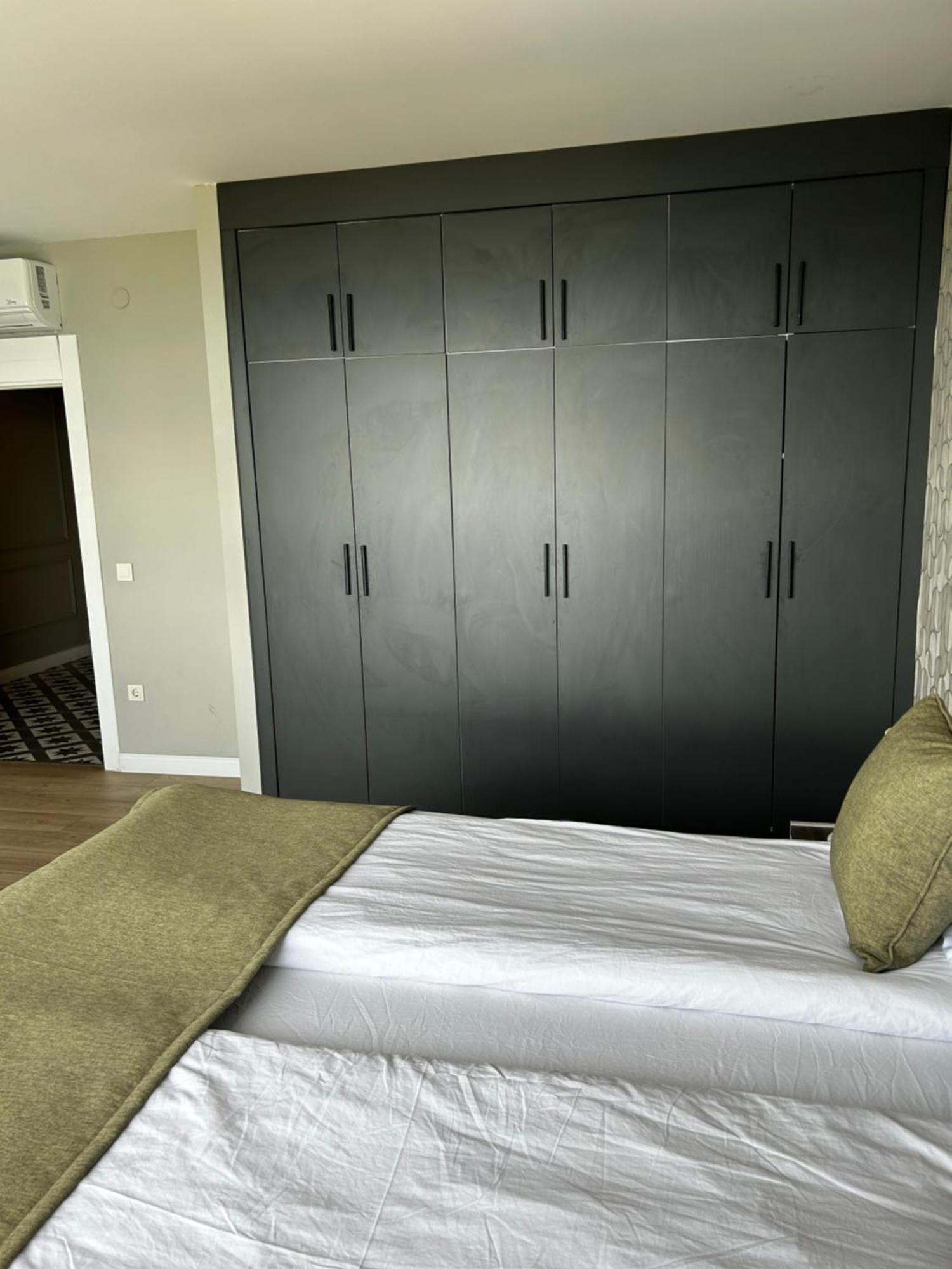 Suite Apartment