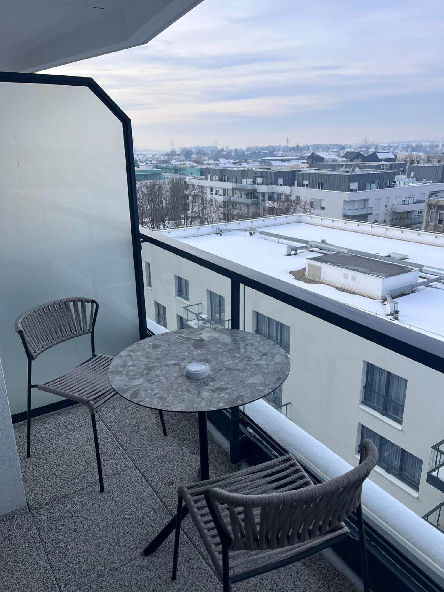 Studio met Balkon