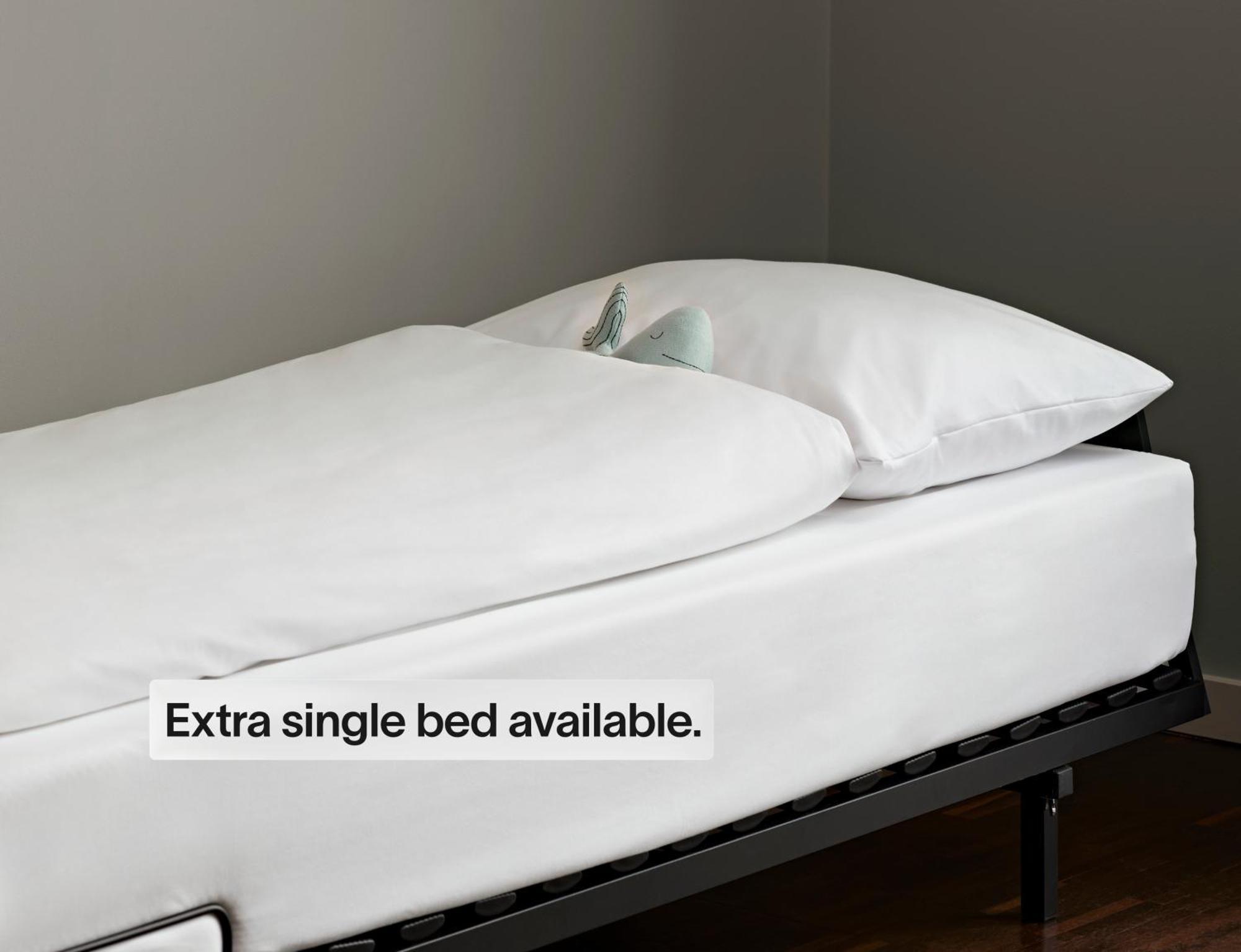 Deluxe Studio Extra Bed