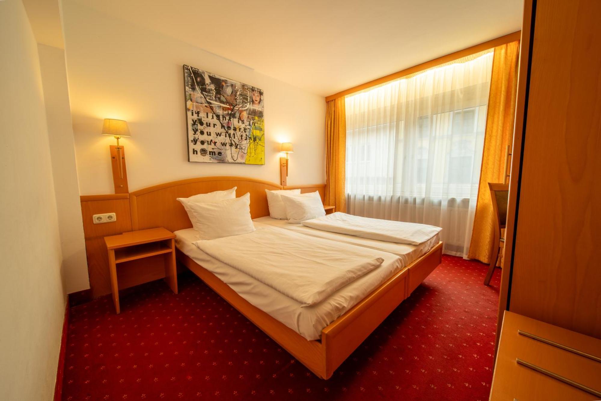 Comfort Room 1 Double Bed