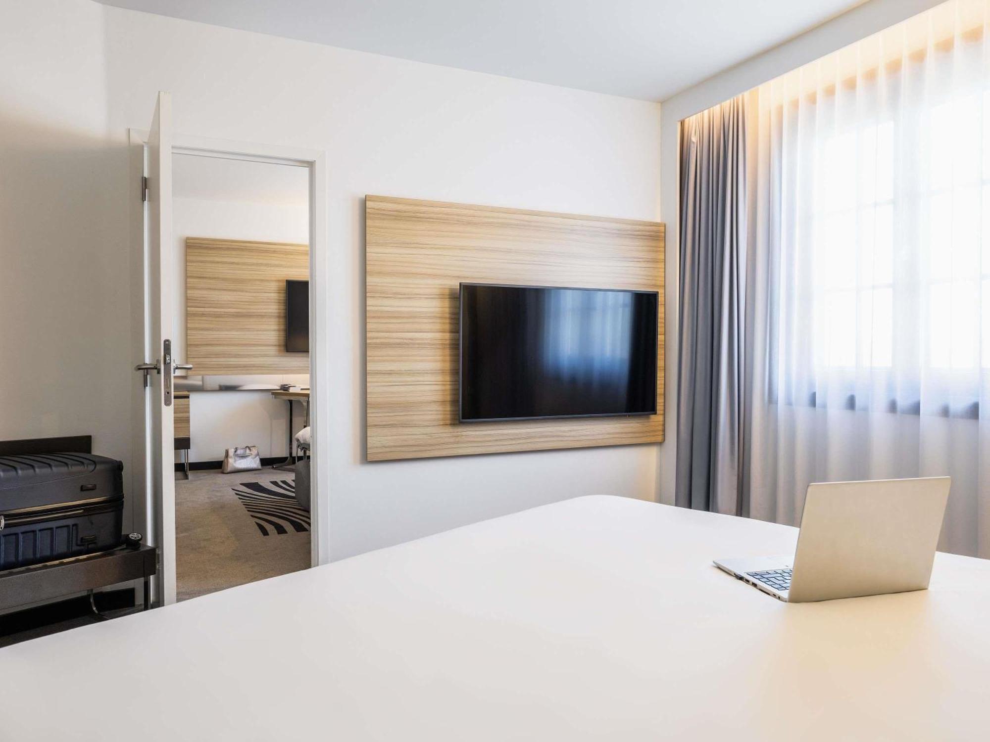 Executive Queen Suite