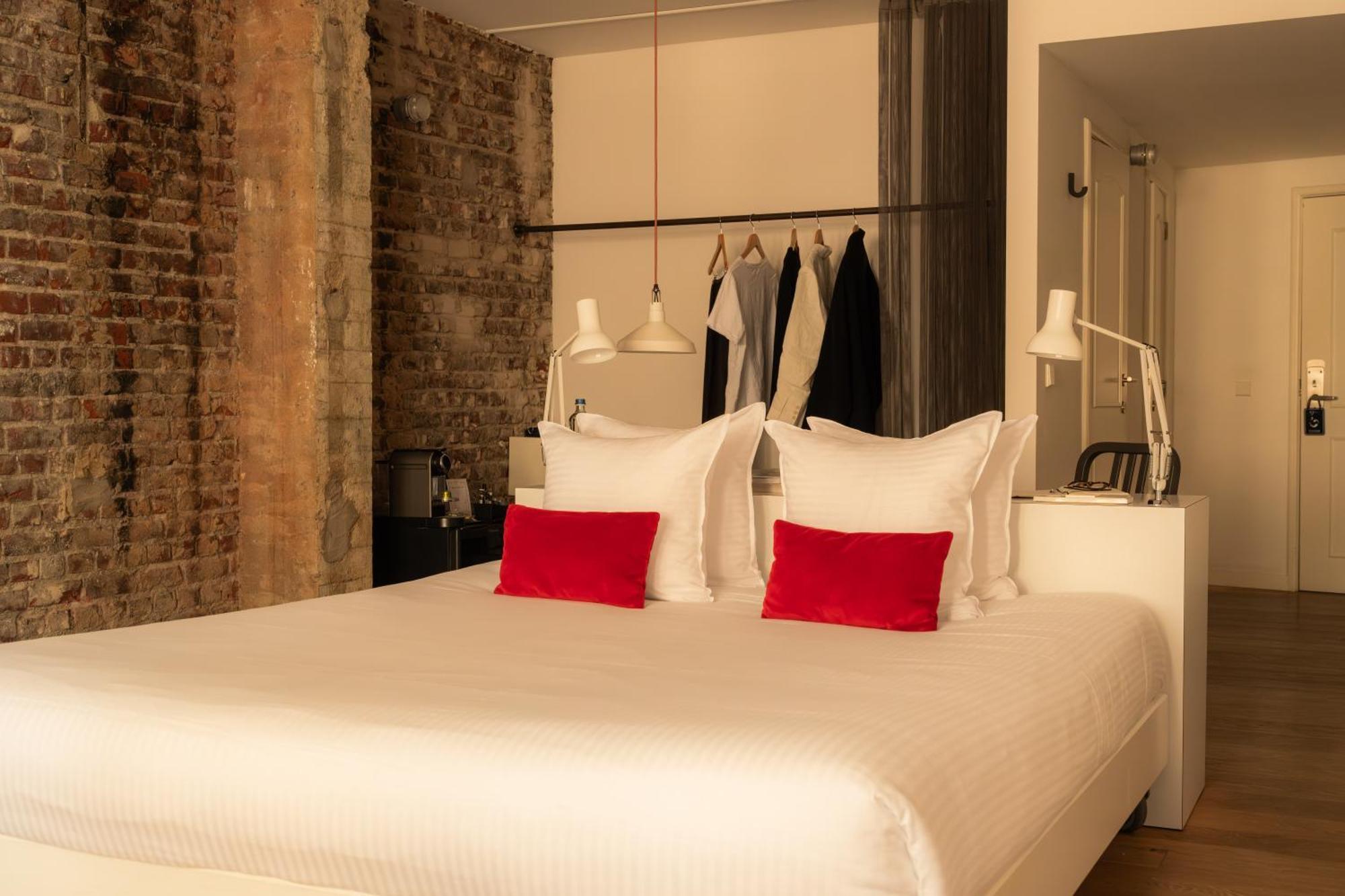 Deluxe Double Room Bath