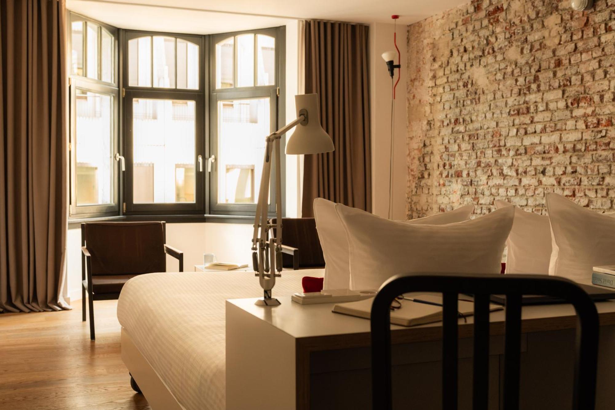 Deluxe Double Room Bath