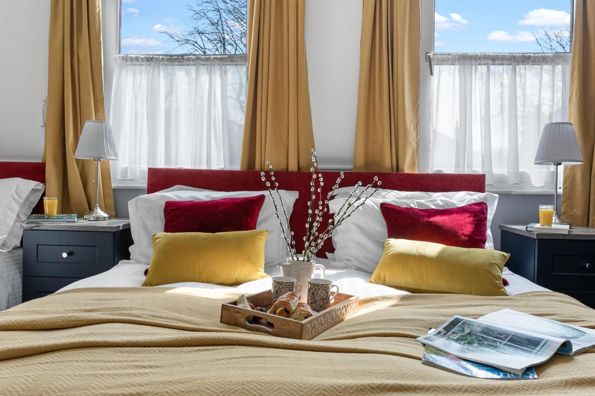 Deluxe Family Room