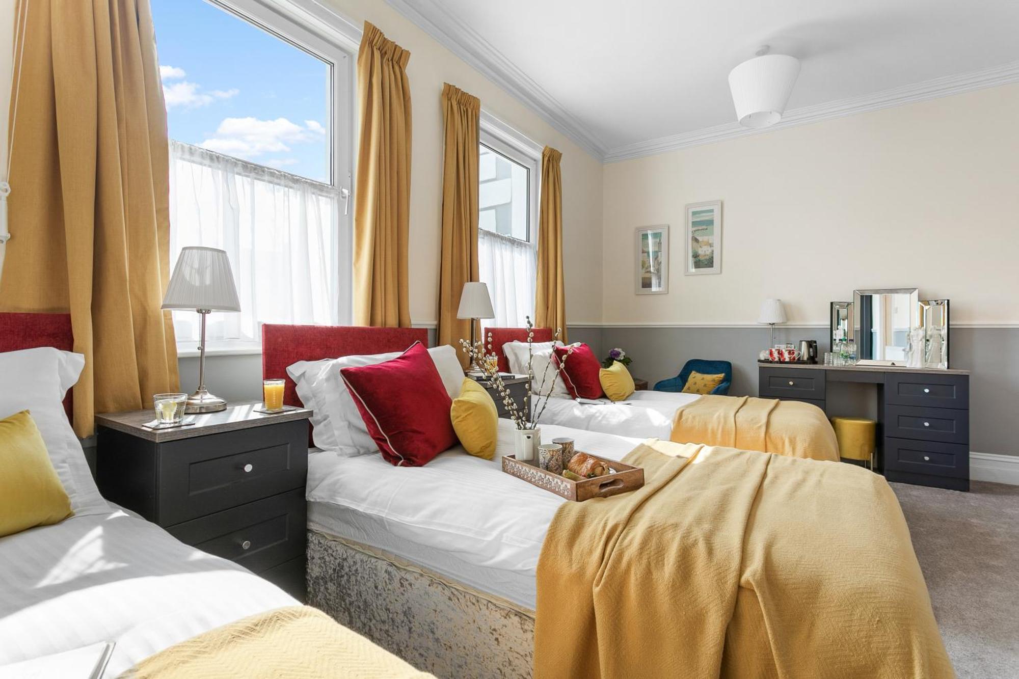 Deluxe Family Room