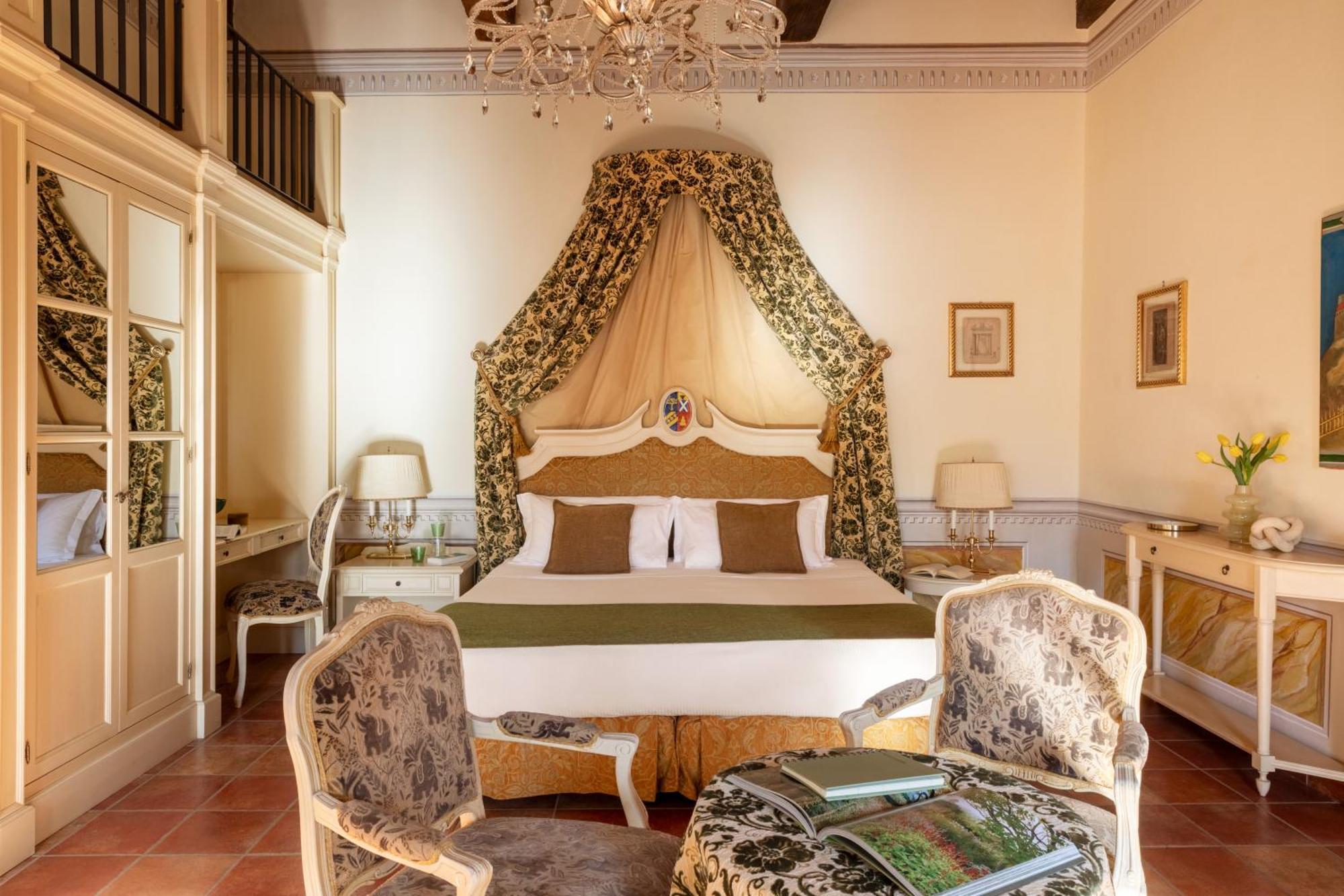 Deluxe Junior Suite