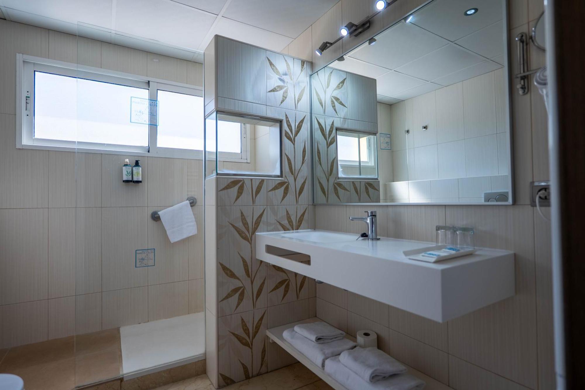 Superior Double or Twin Room Front Sea View Terrace
