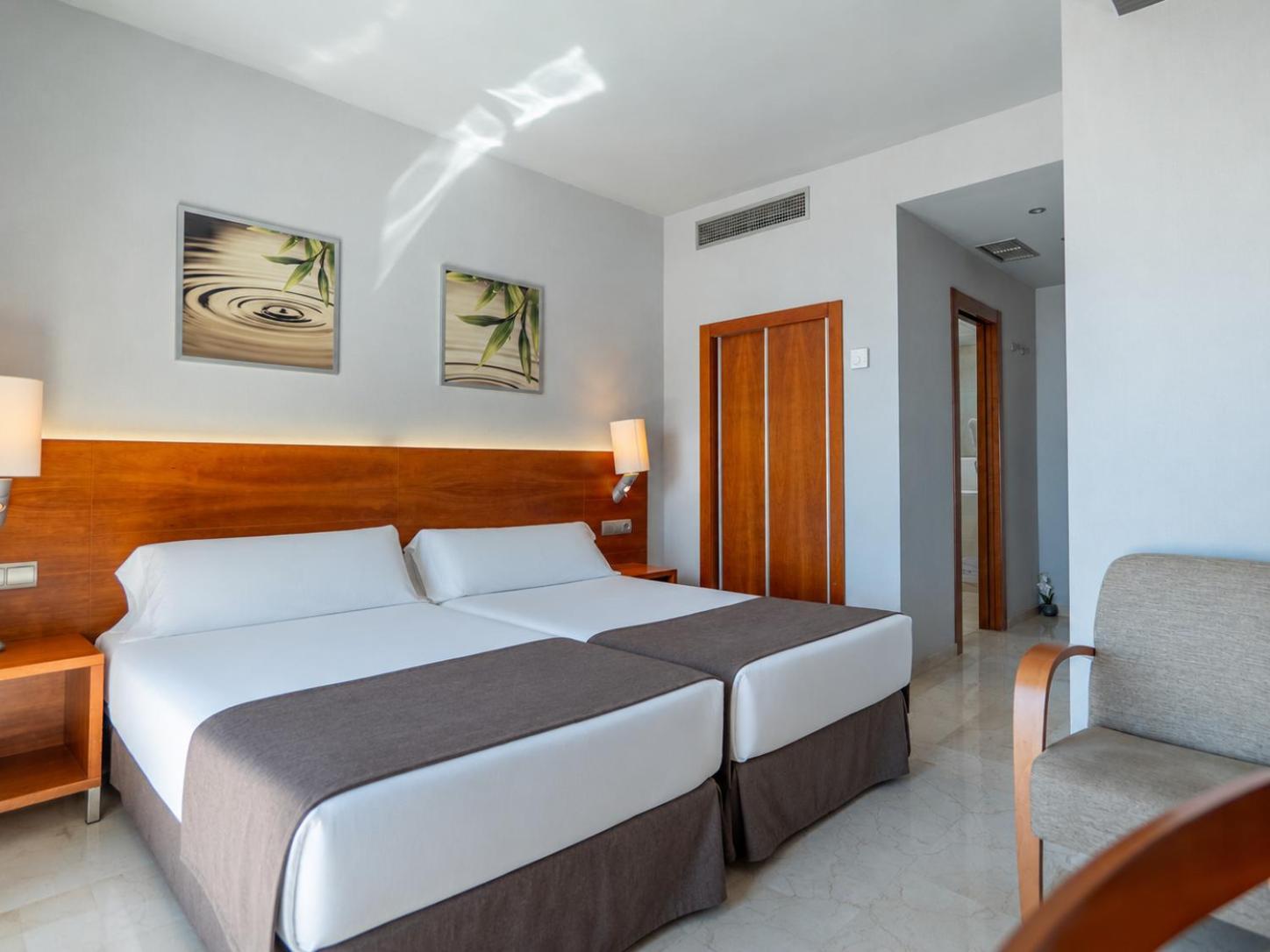 Superior Double or Twin Room Front Sea View Terrace