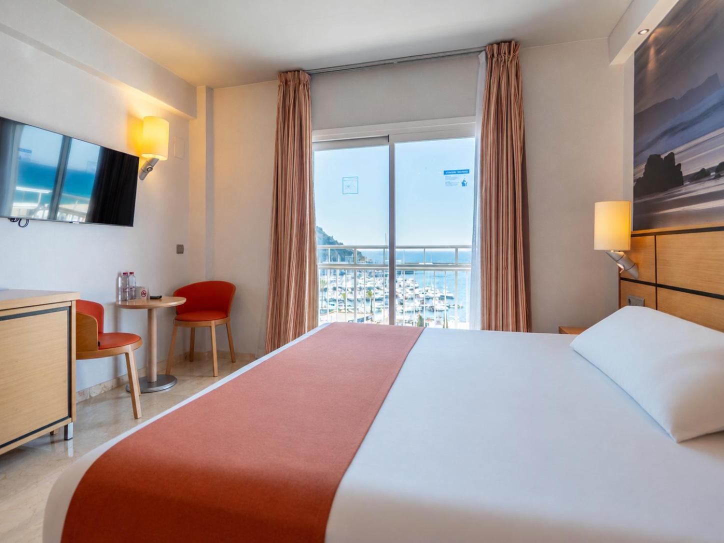 Superior Double or Twin Room Front Sea View Terrace