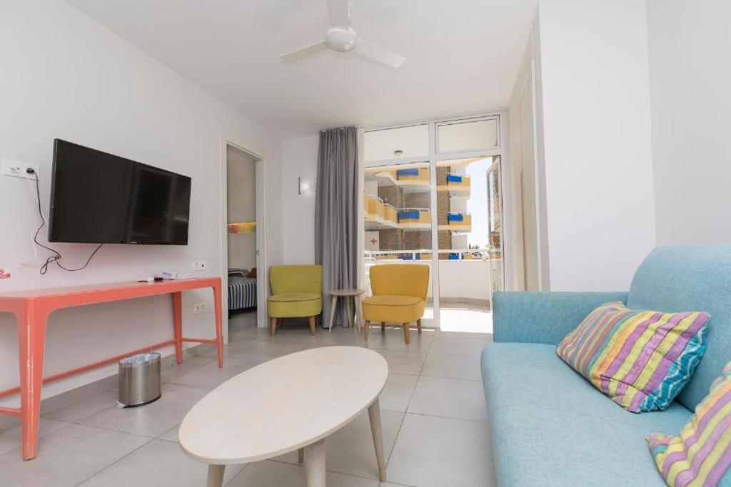 Superior One-Bedroom Apartment