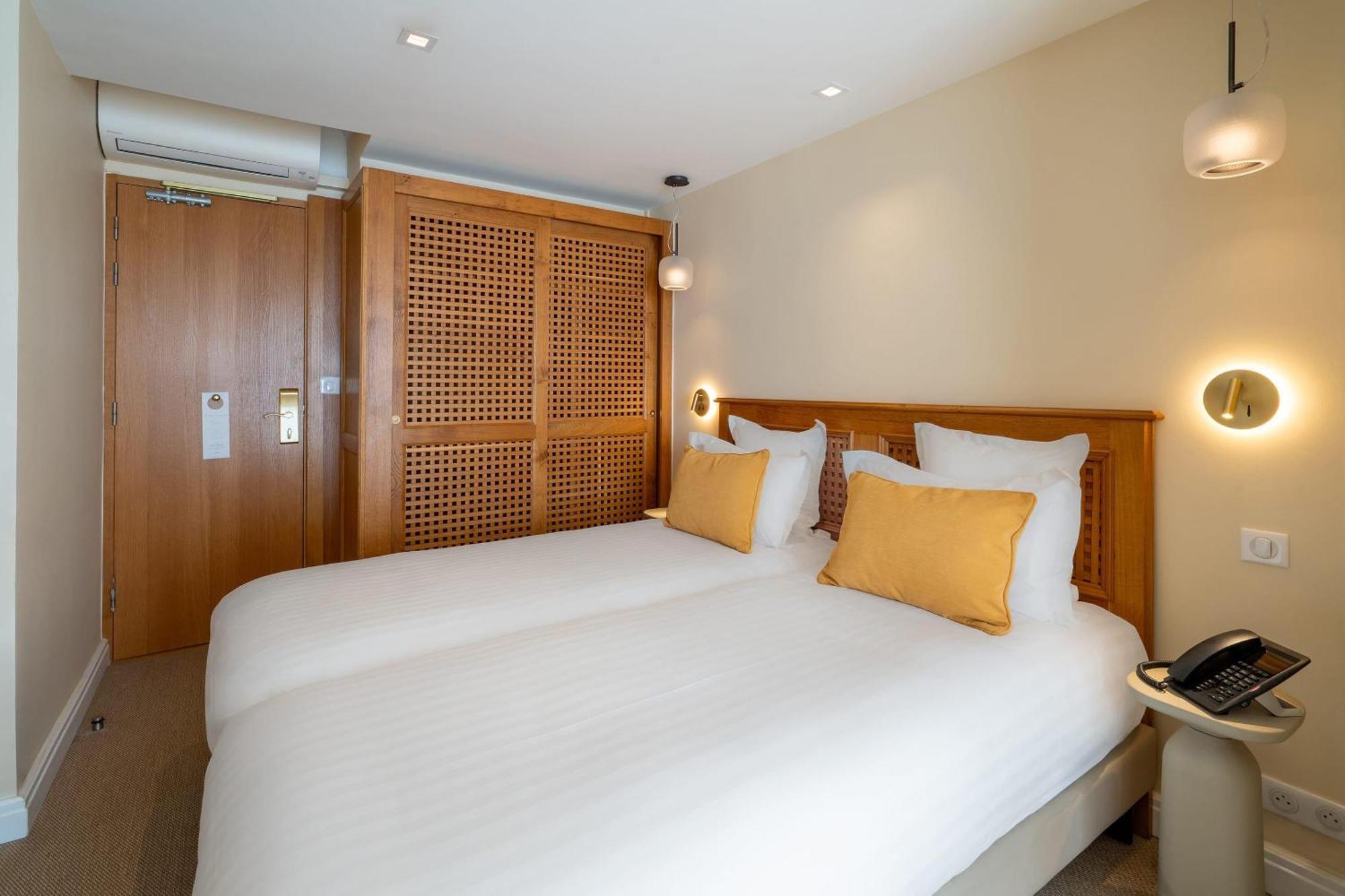 Classic Twin Room Sea View