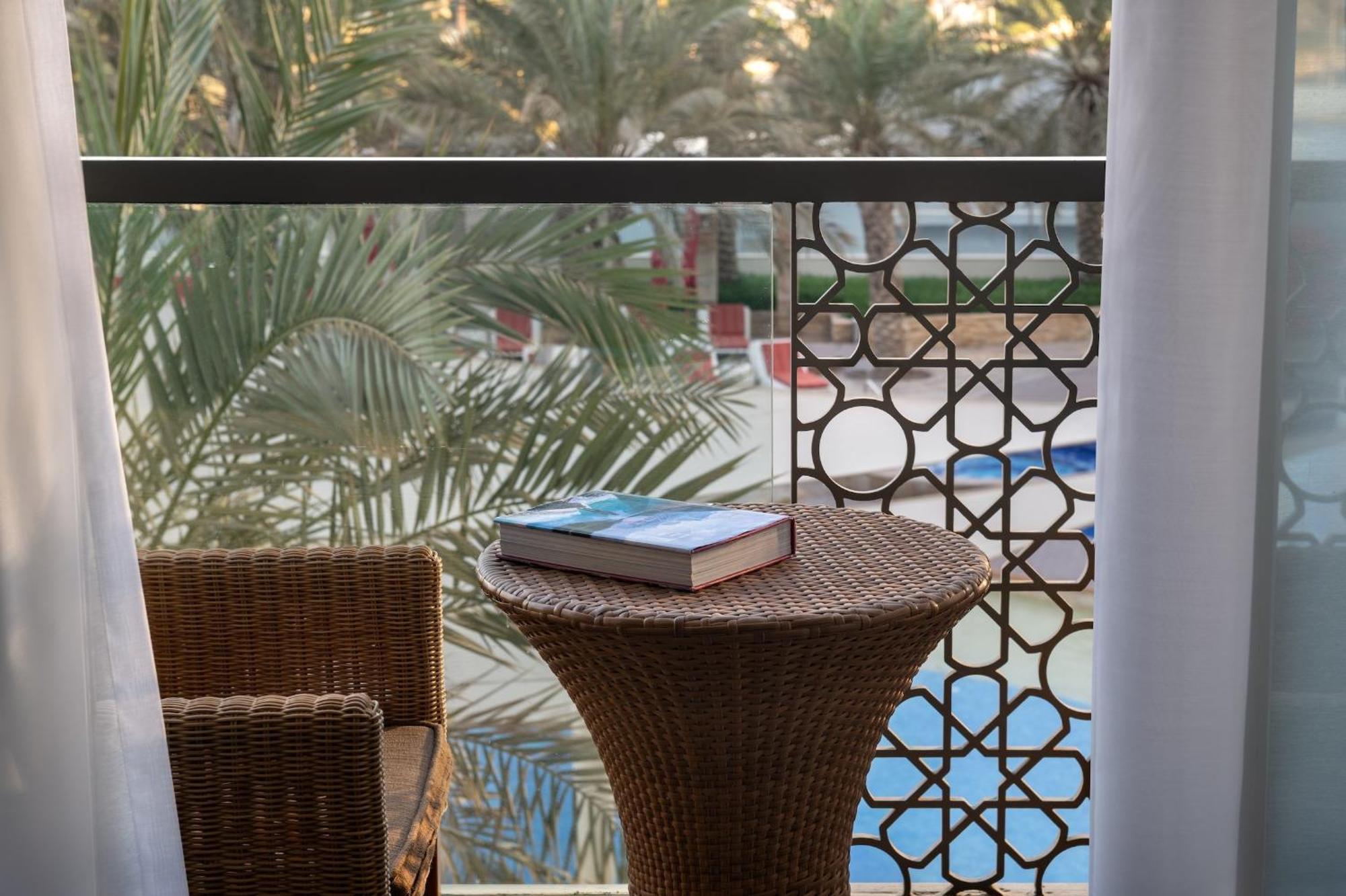 One-Bedroom Suite Pool View Balcony Theme Park Access