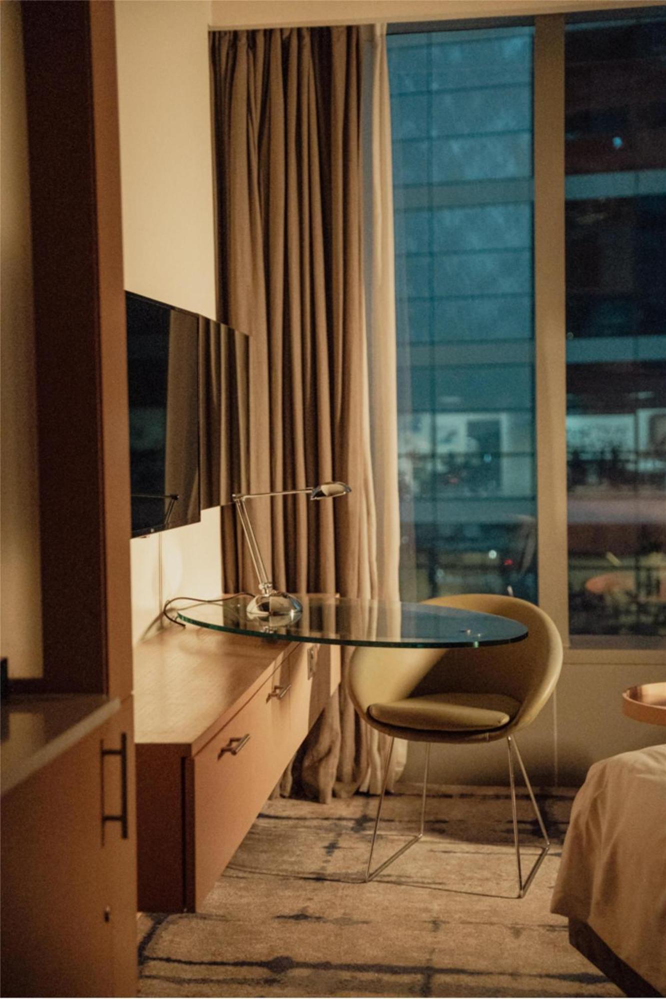 Standard Hip City Room