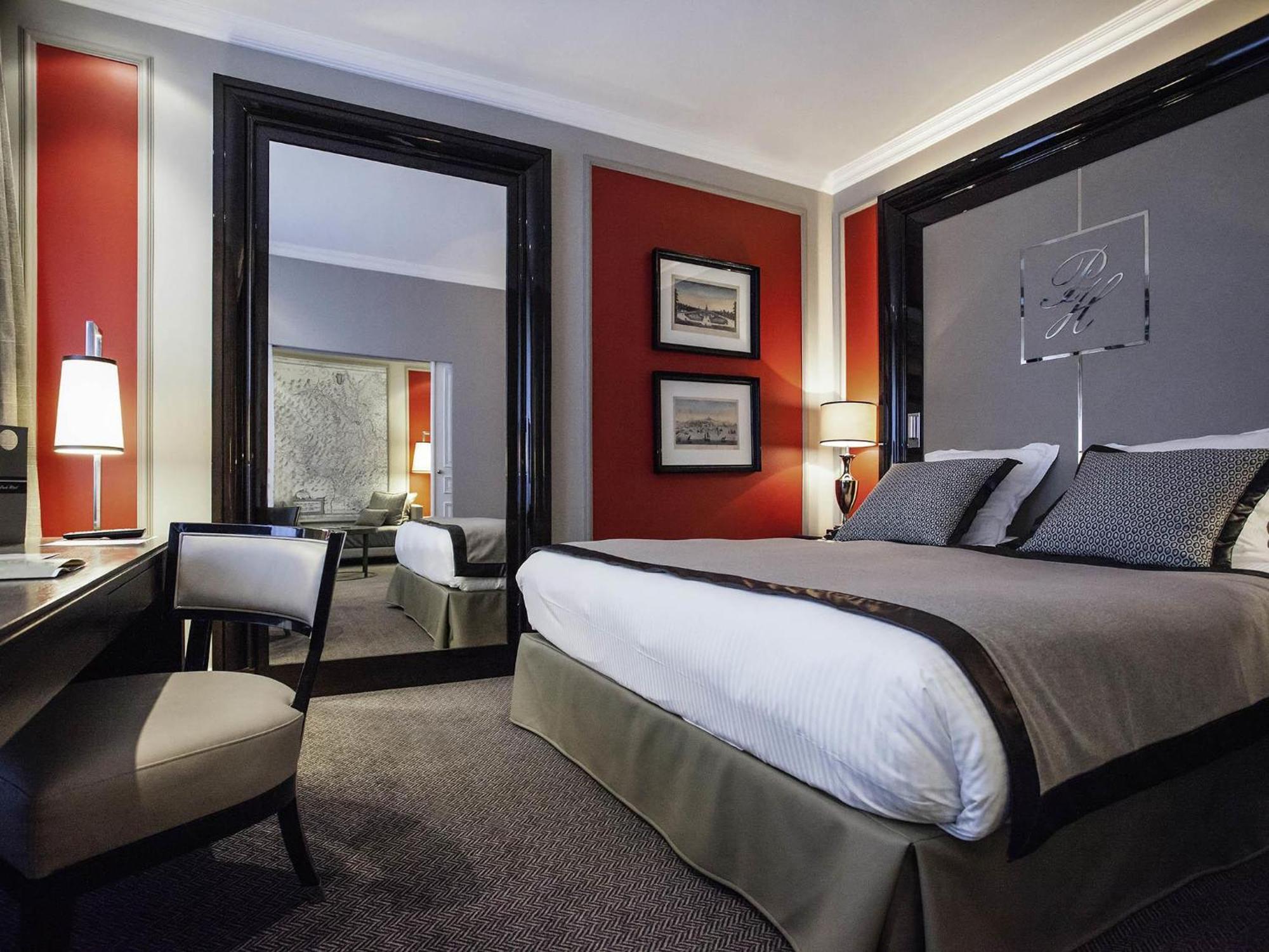 Suite Courtyard View