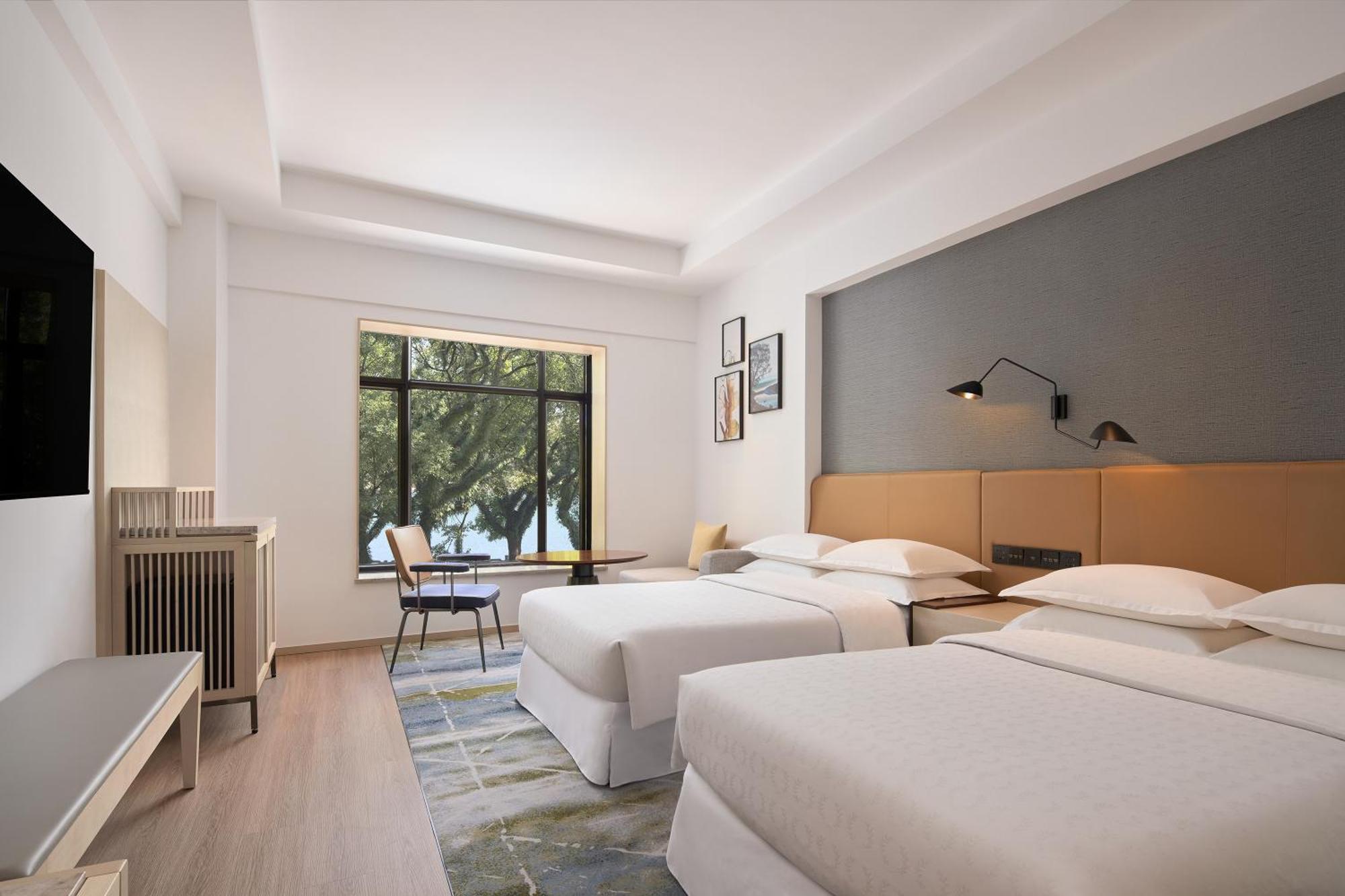 Premium Twin Room
