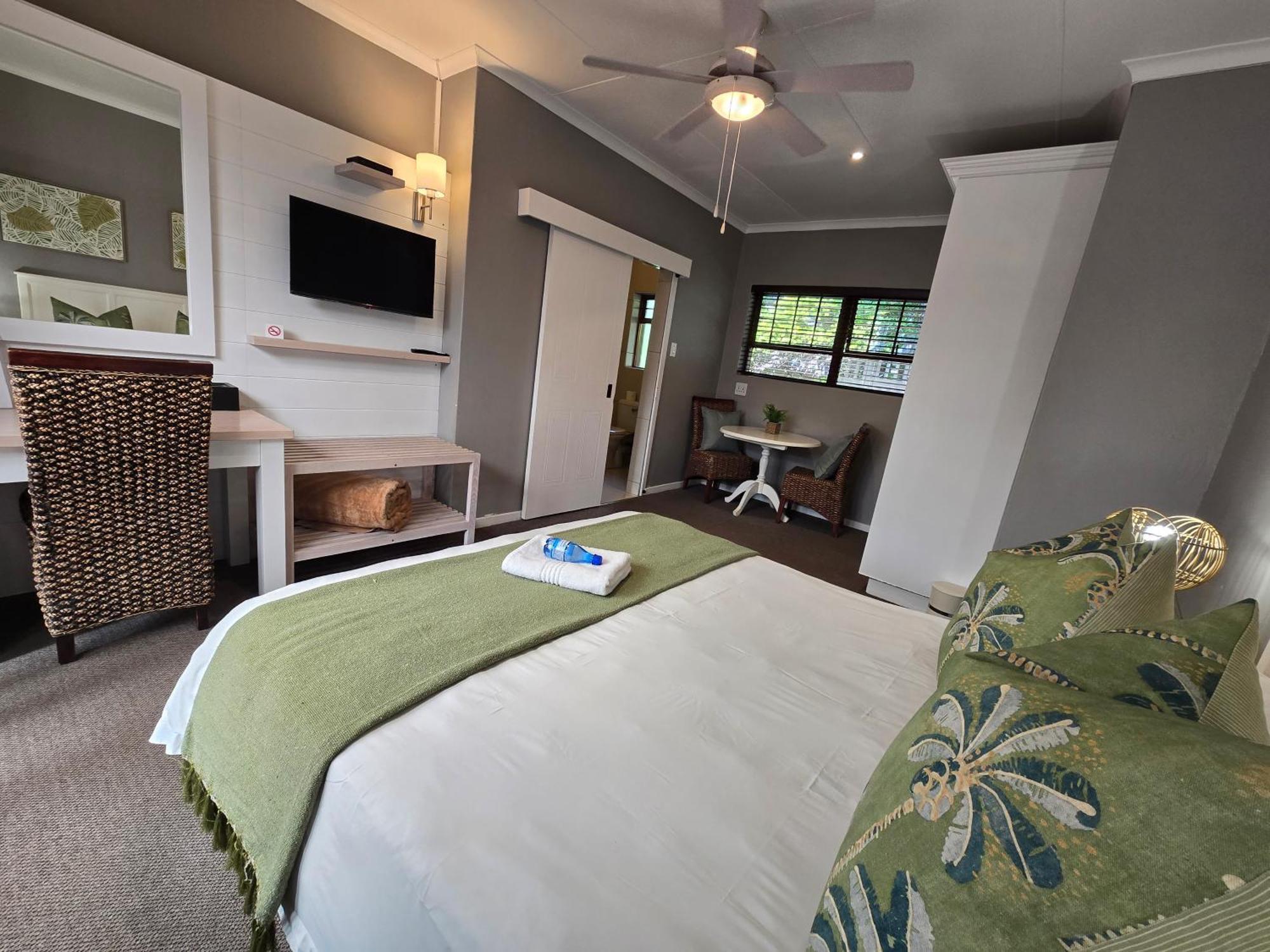 Standard Queen Room