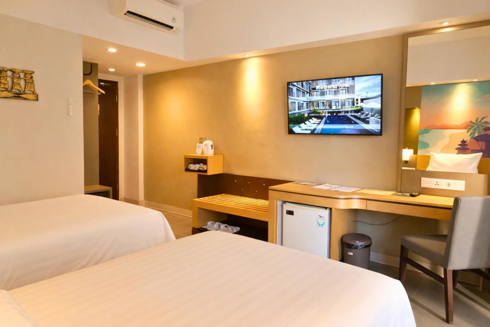 Deluxe Room Balinese Culture Beach Club Experience