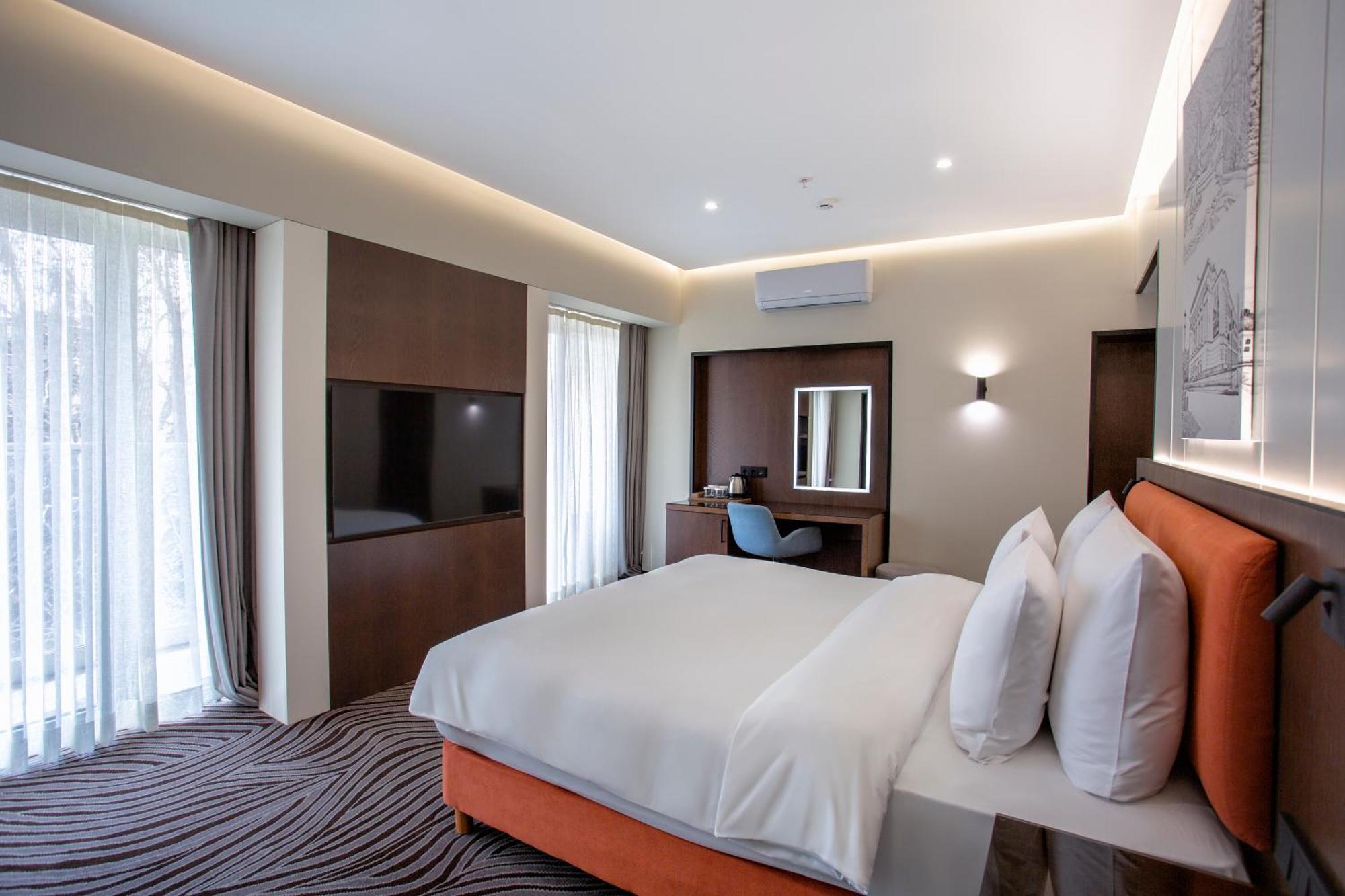 Deluxe Zimmer mit Kingsize-Bett