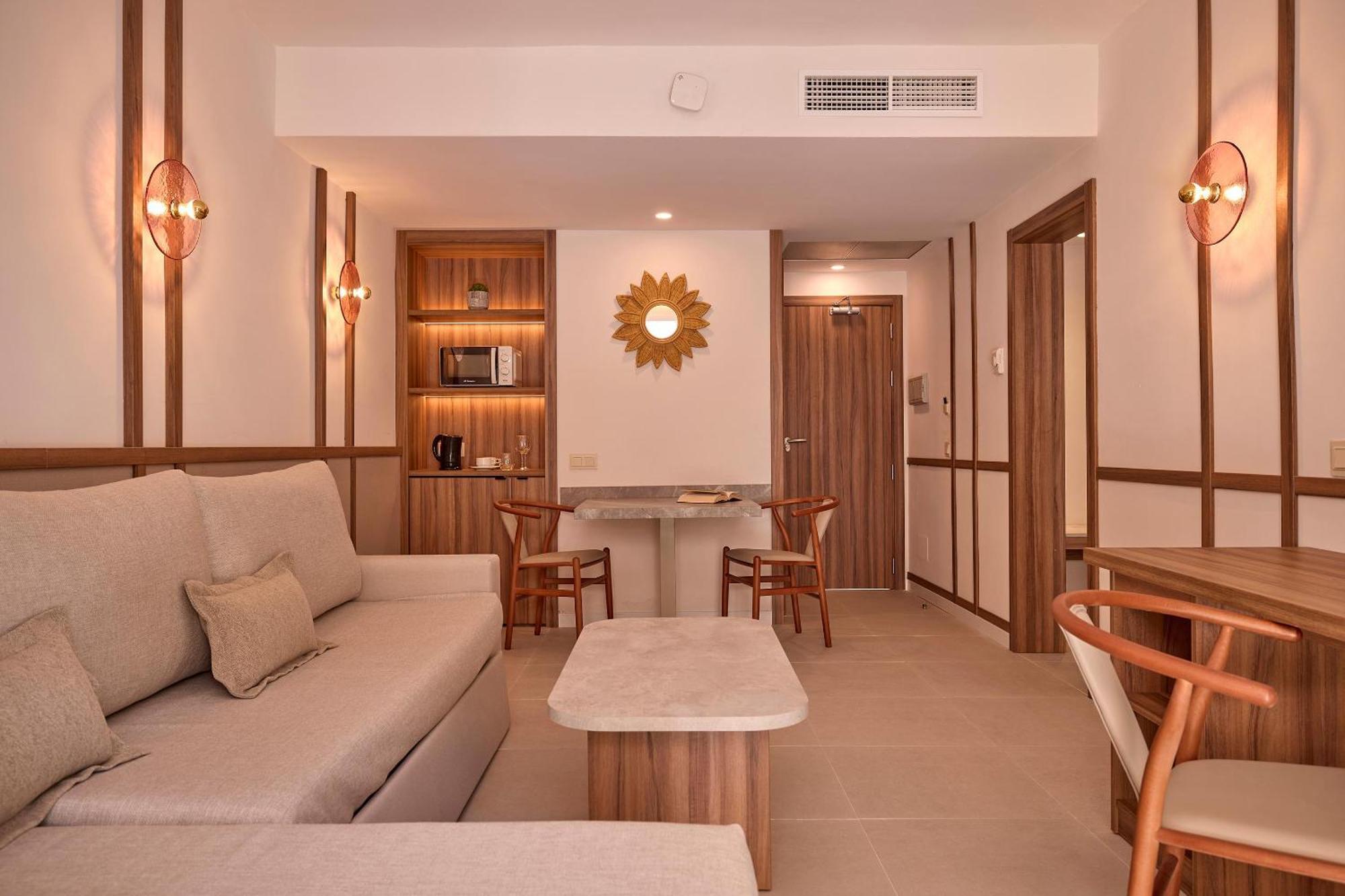 One-Bedroom Suite