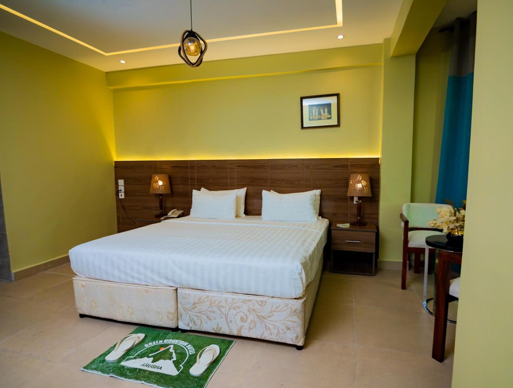 Deluxe Double or Twin Room