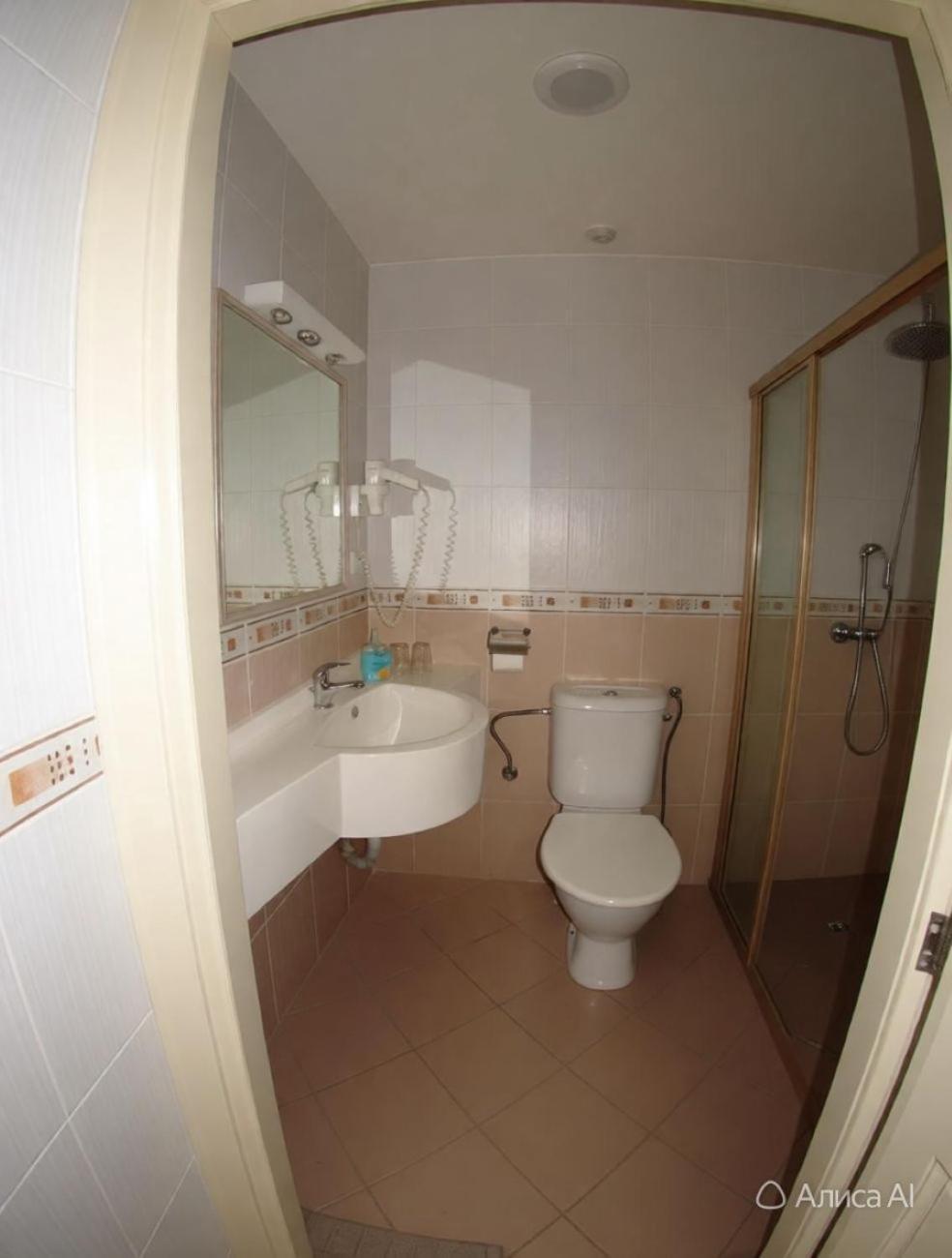 Triple Room Private Bathroom