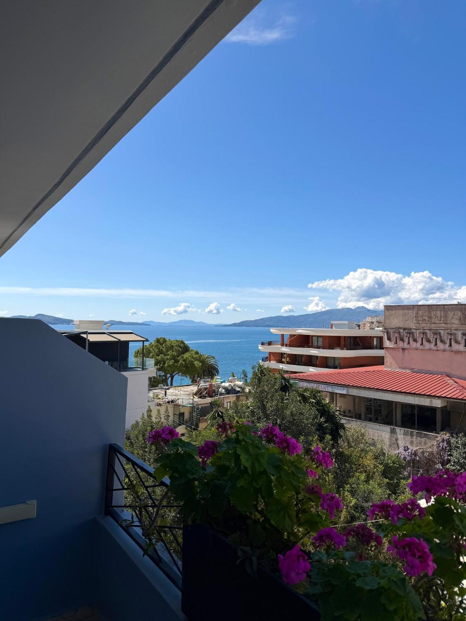 Deluxe Double Room Balcony Partial Sea View