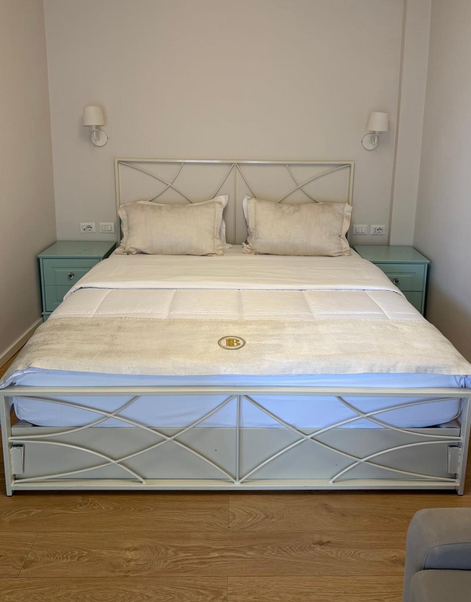 Deluxe Double Room Balcony Partial Sea View