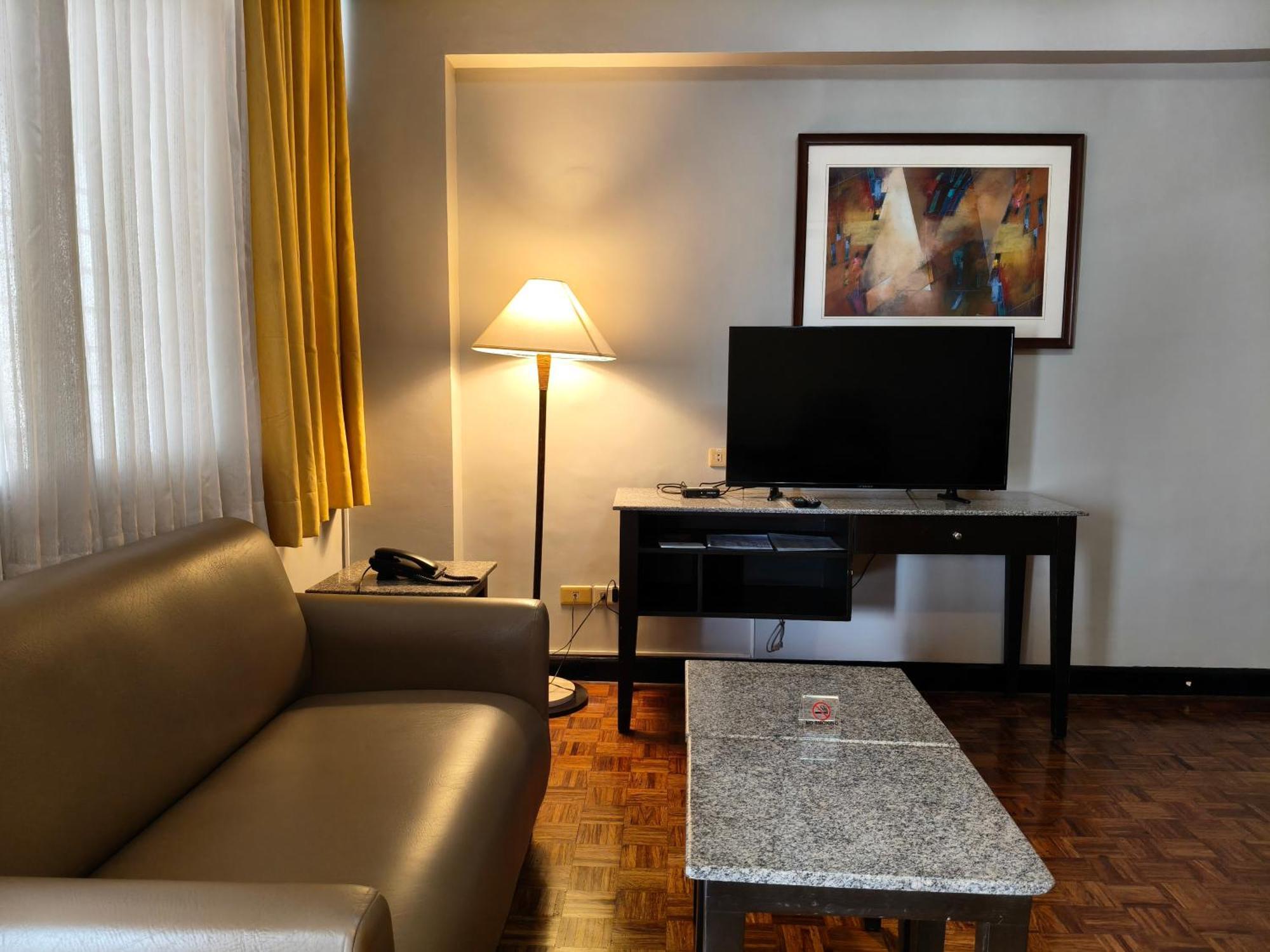 One-Bedroom Suite
