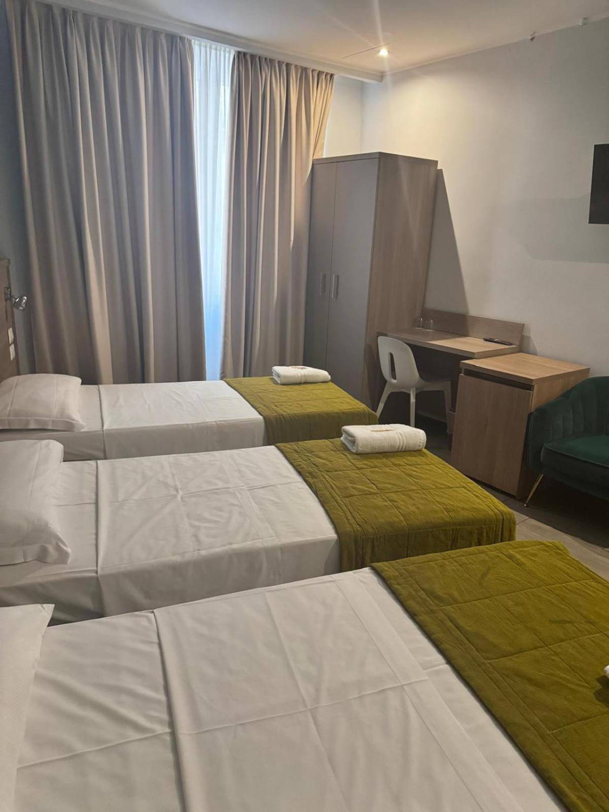 Economy Triple Room