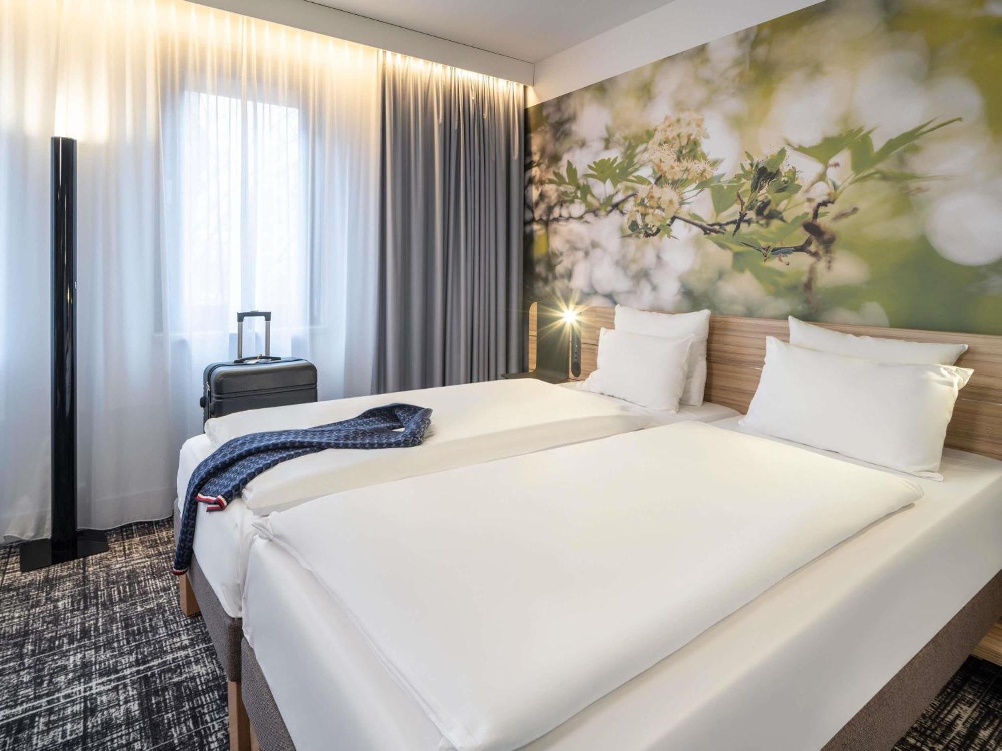 Junior Twin Suite
