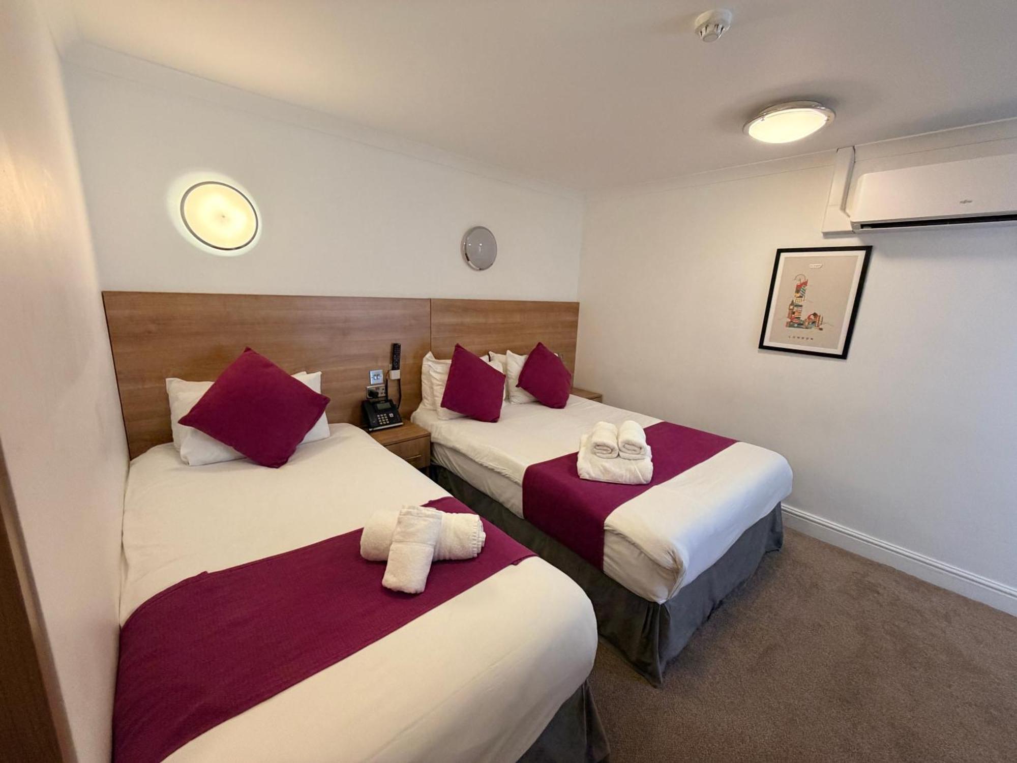 Deluxe Triple Room