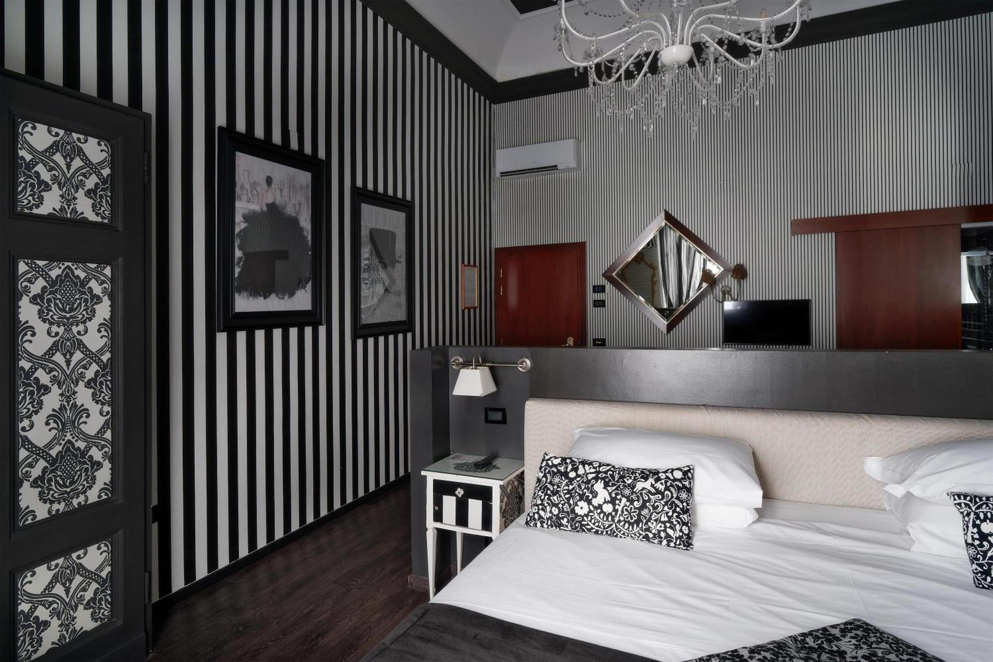 Family Queen Room