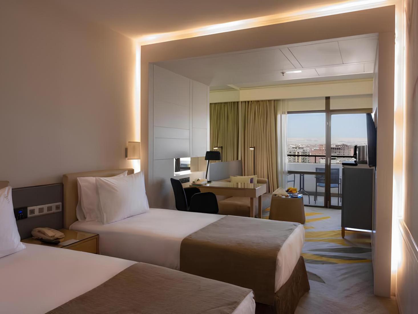 standard Twin Room City View Non-Smoking