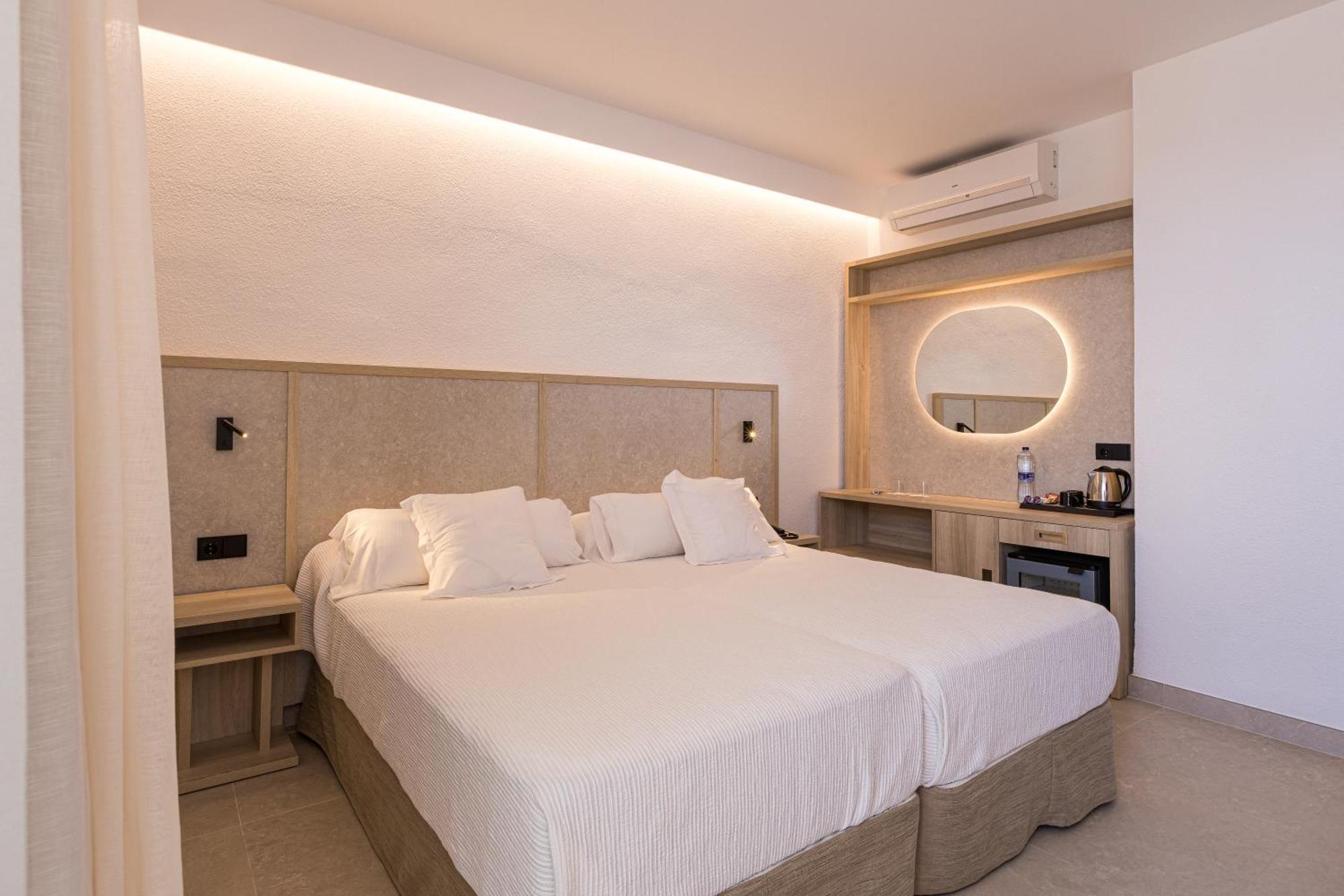 Double or Twin Room Extra Bed