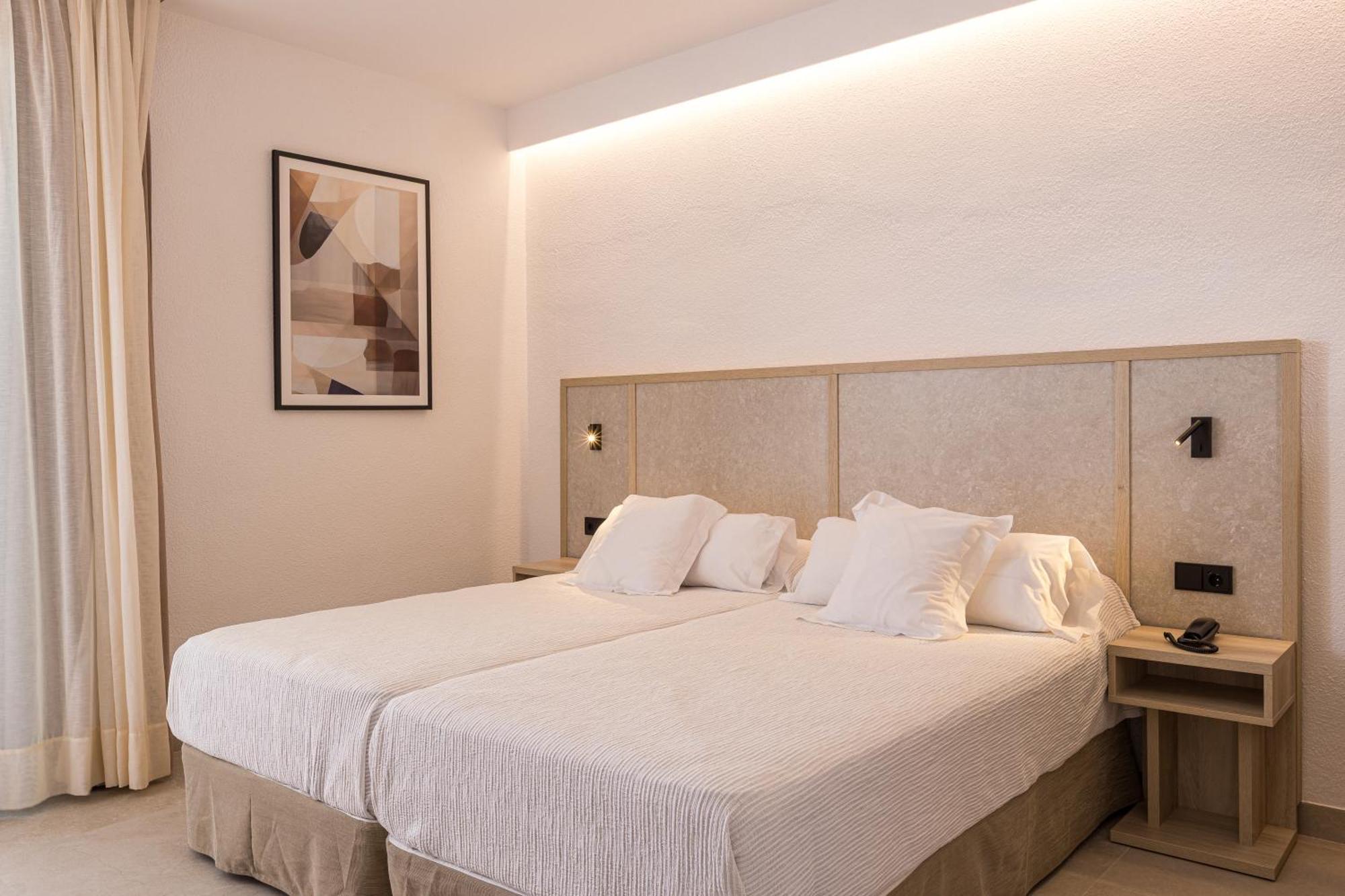 Double or Twin Room Extra Bed
