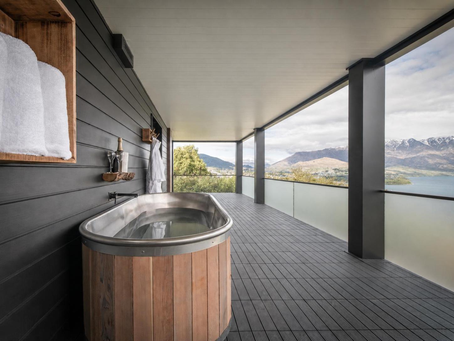 King Room Mountain View