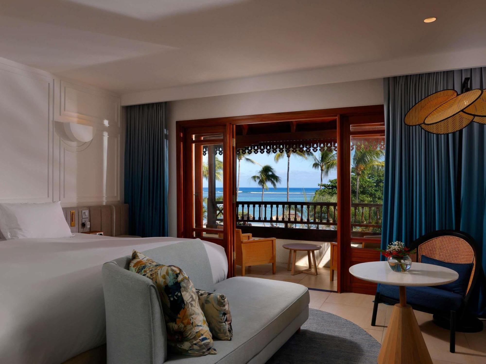 MAGNIFIQUE ROOM King Bed ocean view balcony or terrace