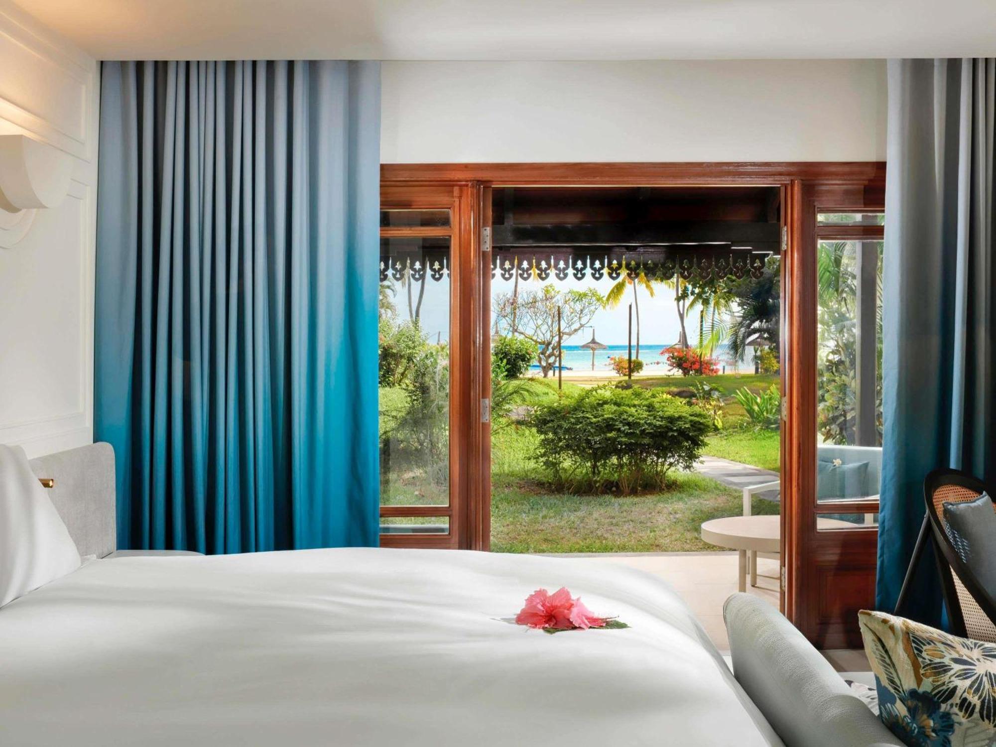 MAGNIFIQUE ROOM King Bed ocean view balcony or terrace