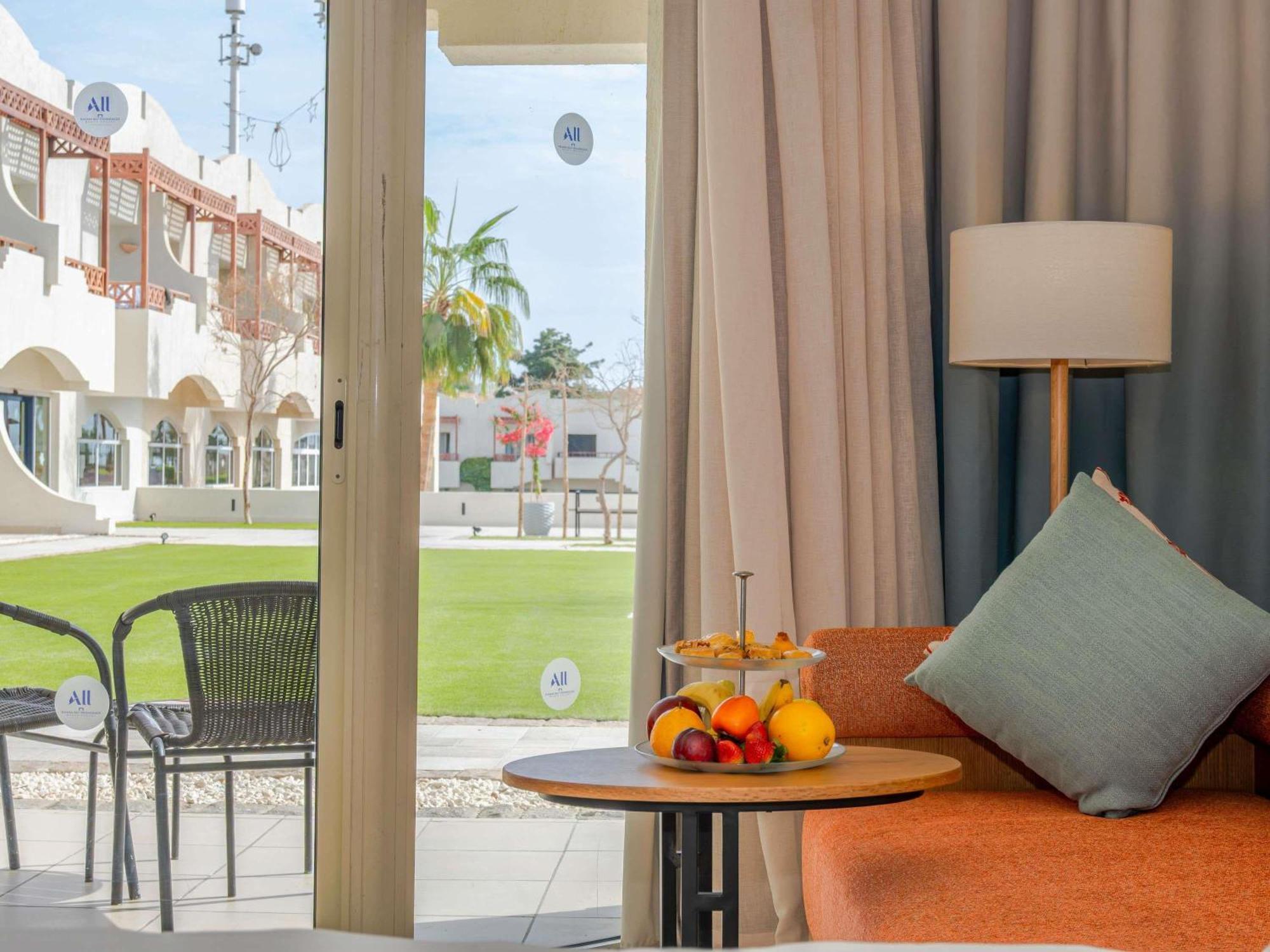 Superior Twin Room Garden View Beach Side