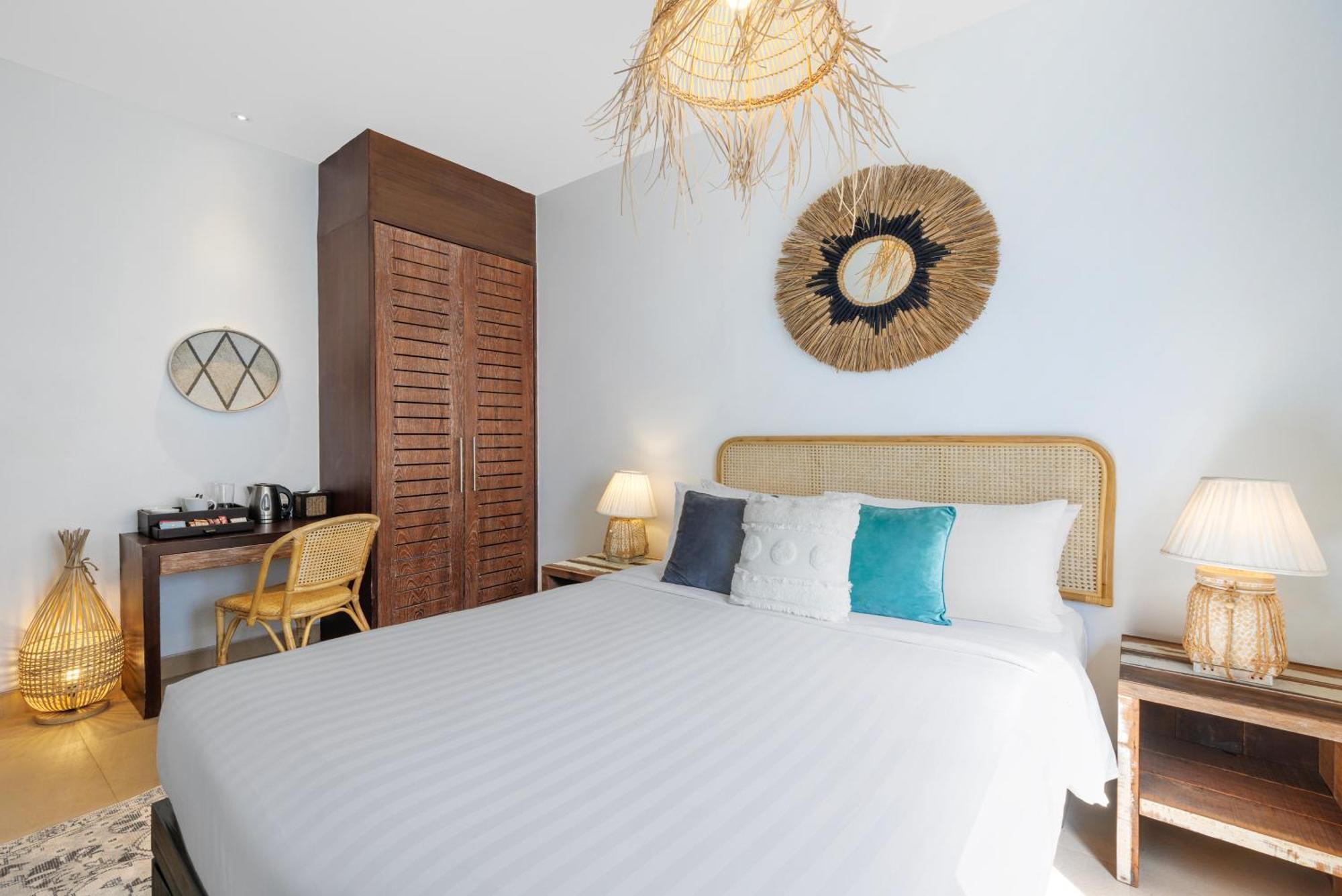 Deluxe Queen Room
