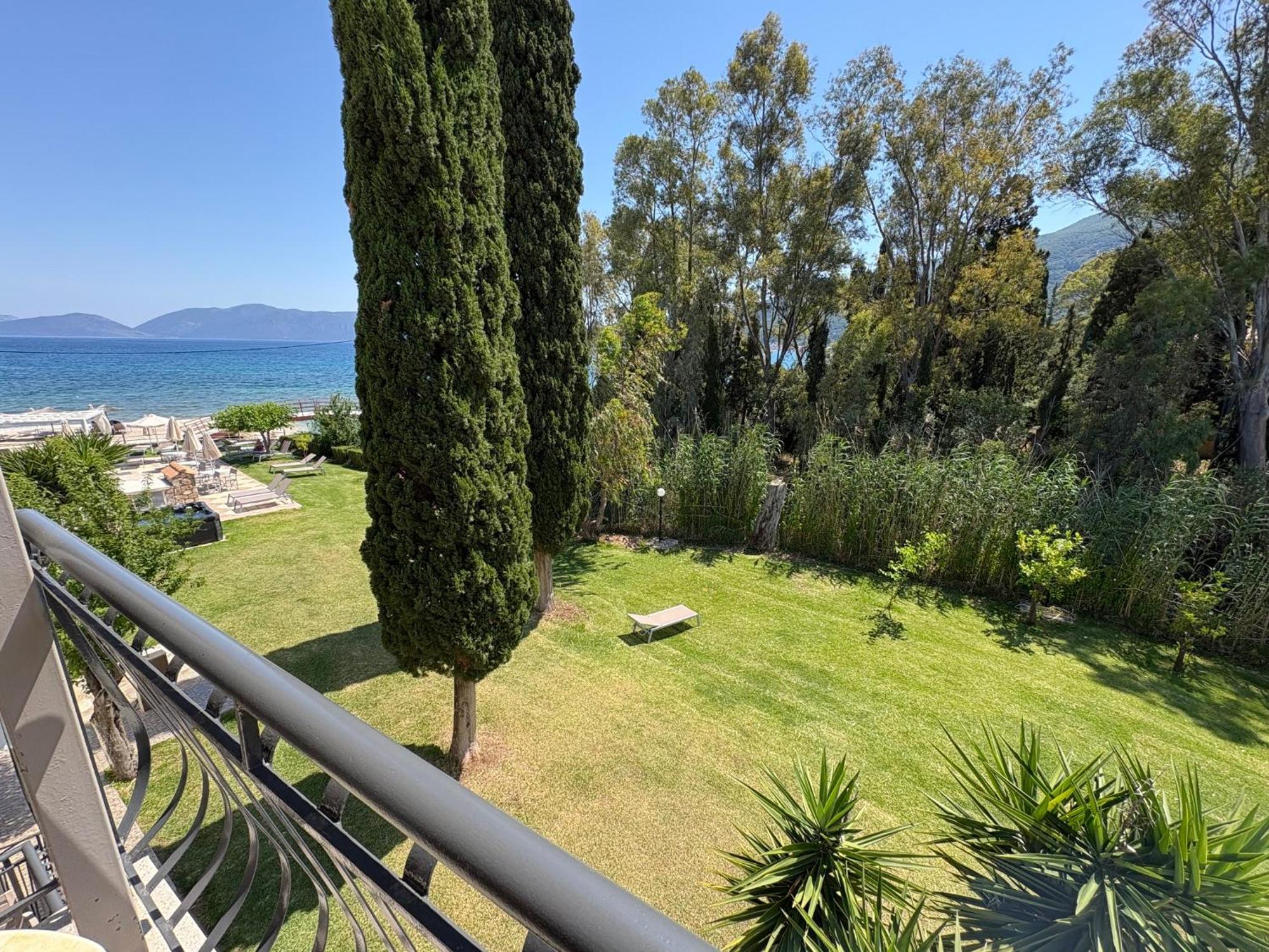 Double or Twin Room Side Sea View