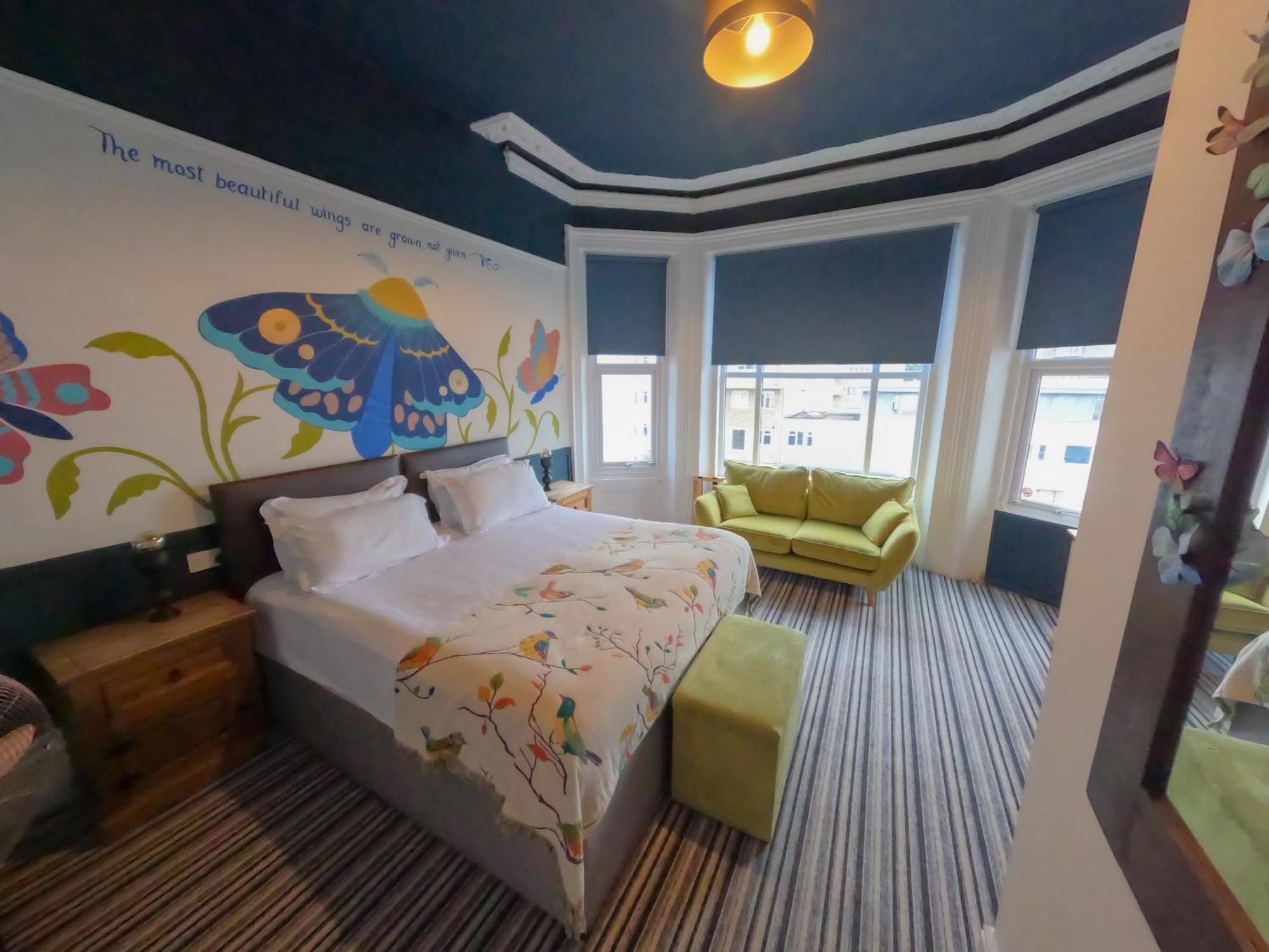 Double or Twin Room Private Bathroom