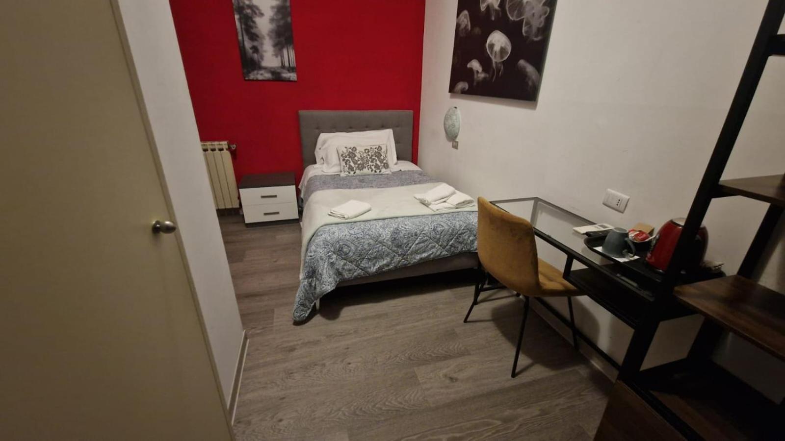 Single Room Private Bathroom