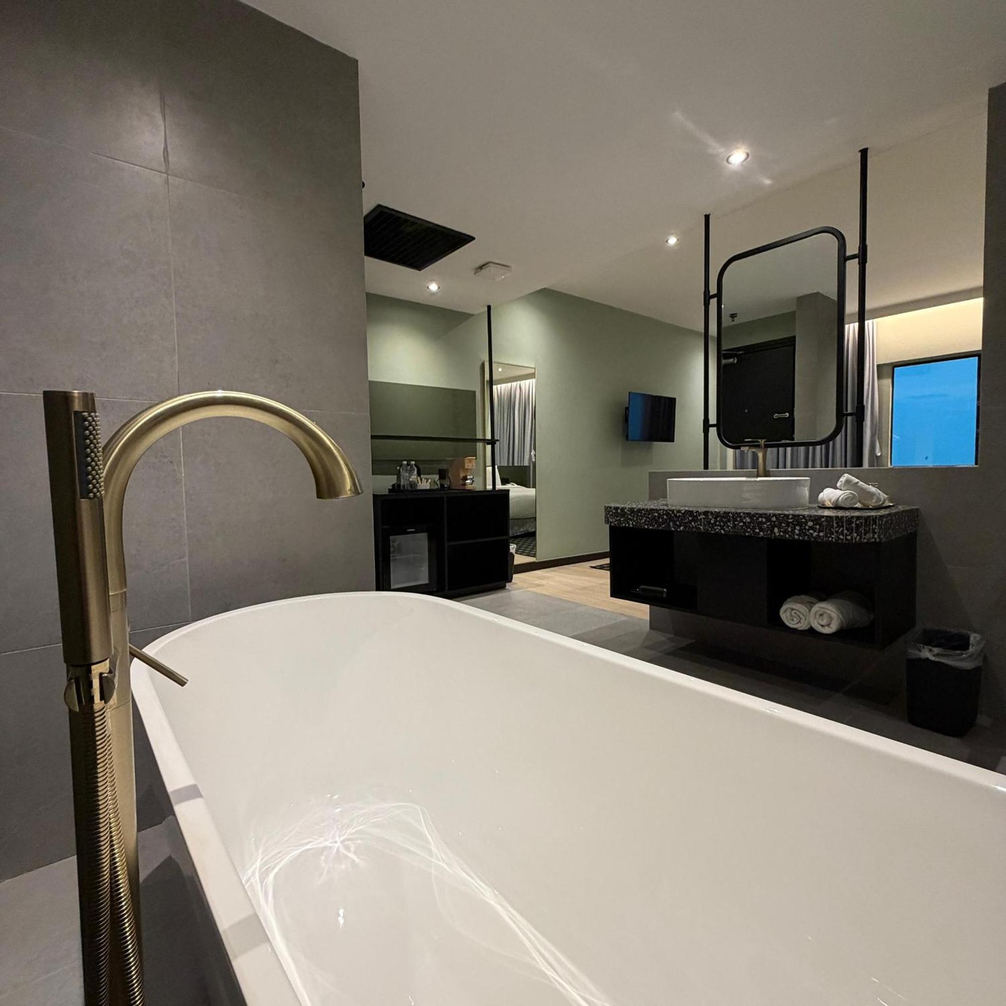 Emerald Room Newly Renovated