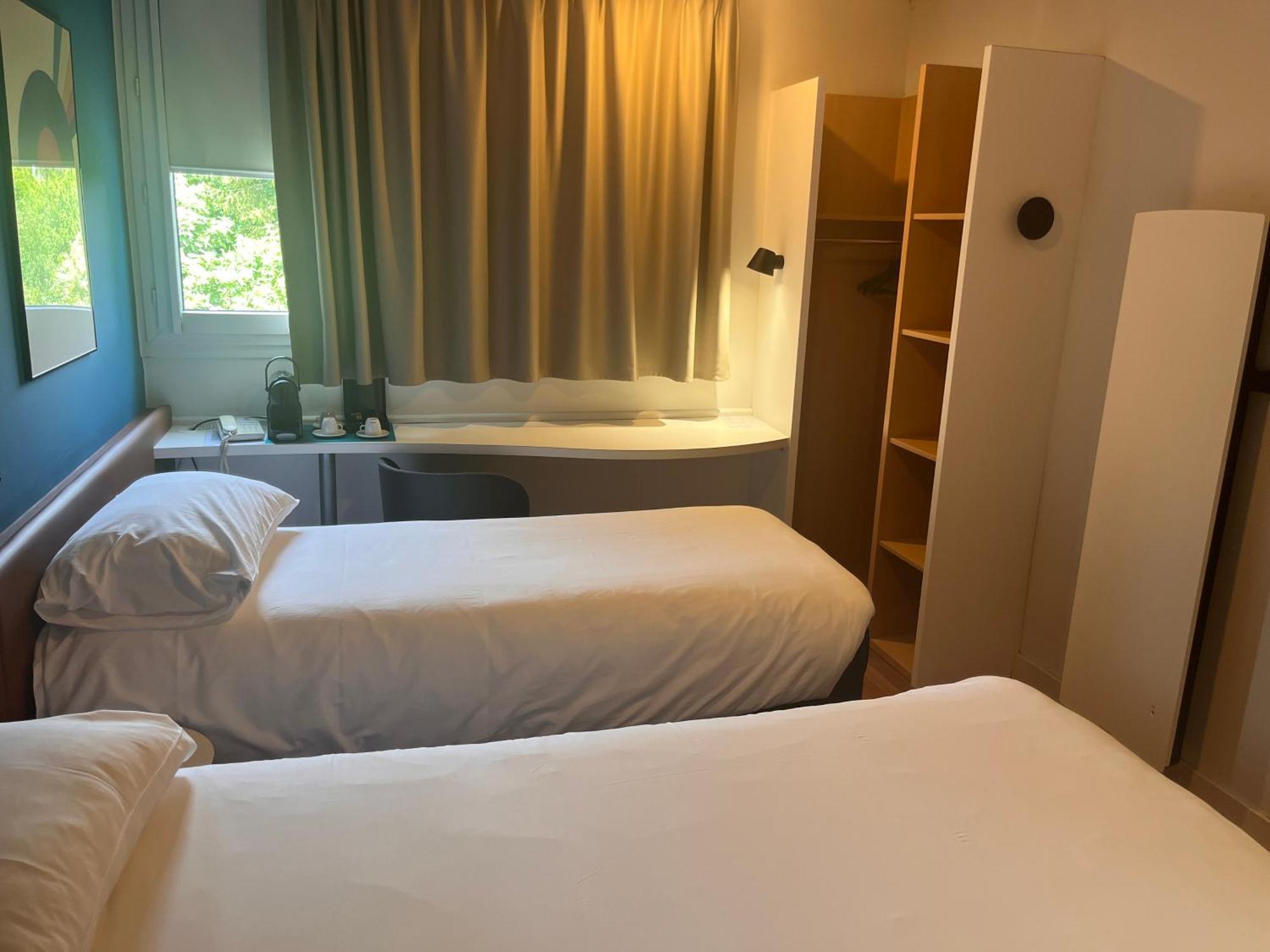 Triple Room One Double Bed One Single Bed,1770964617:JPEG