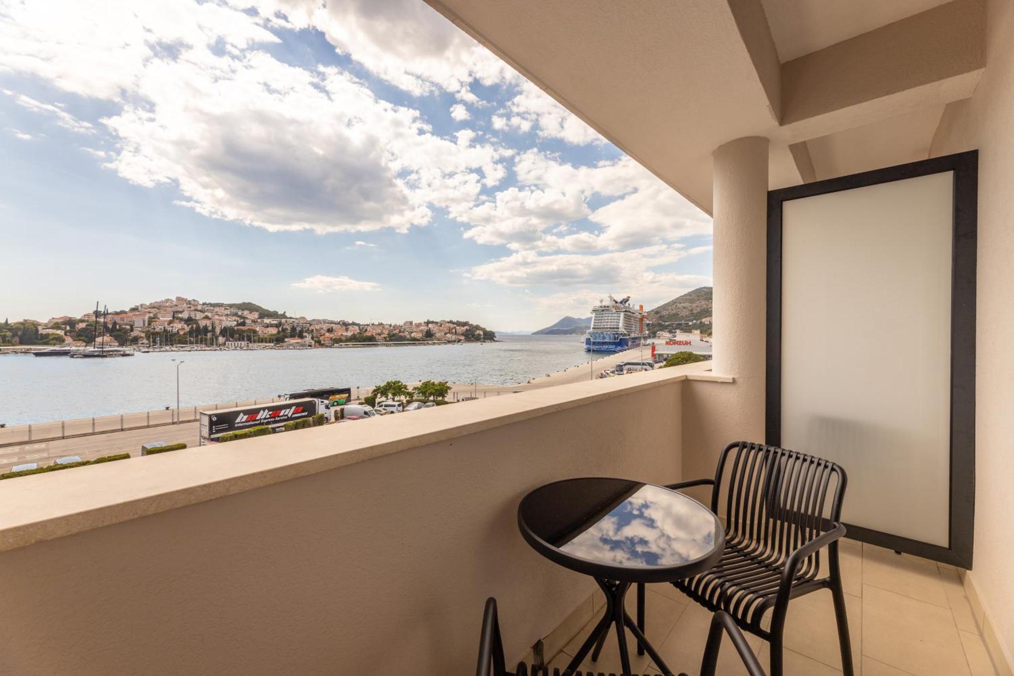 Superior Double or Twin Room Sea View