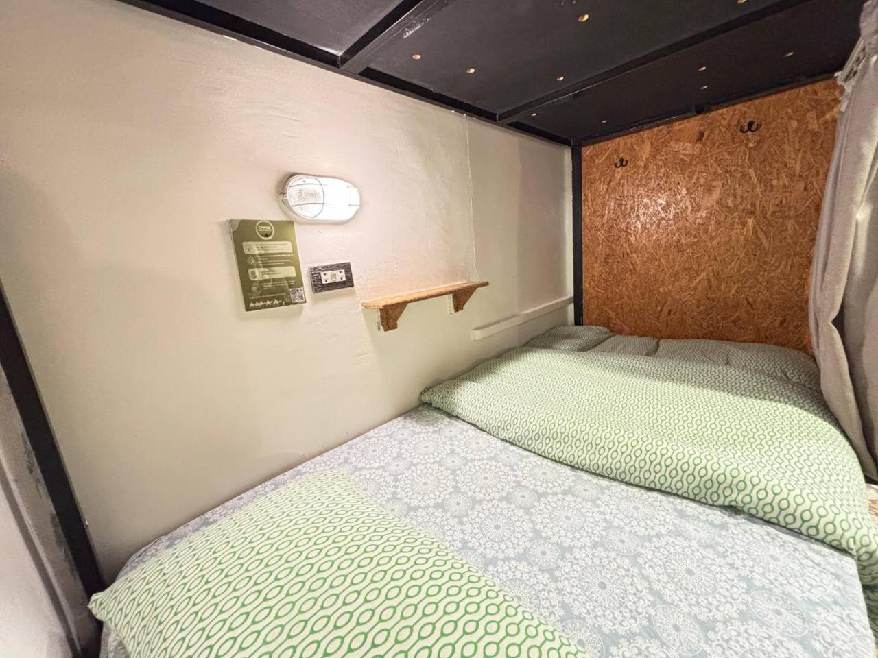 Bed 6-Bed Mixed Dormitory Room